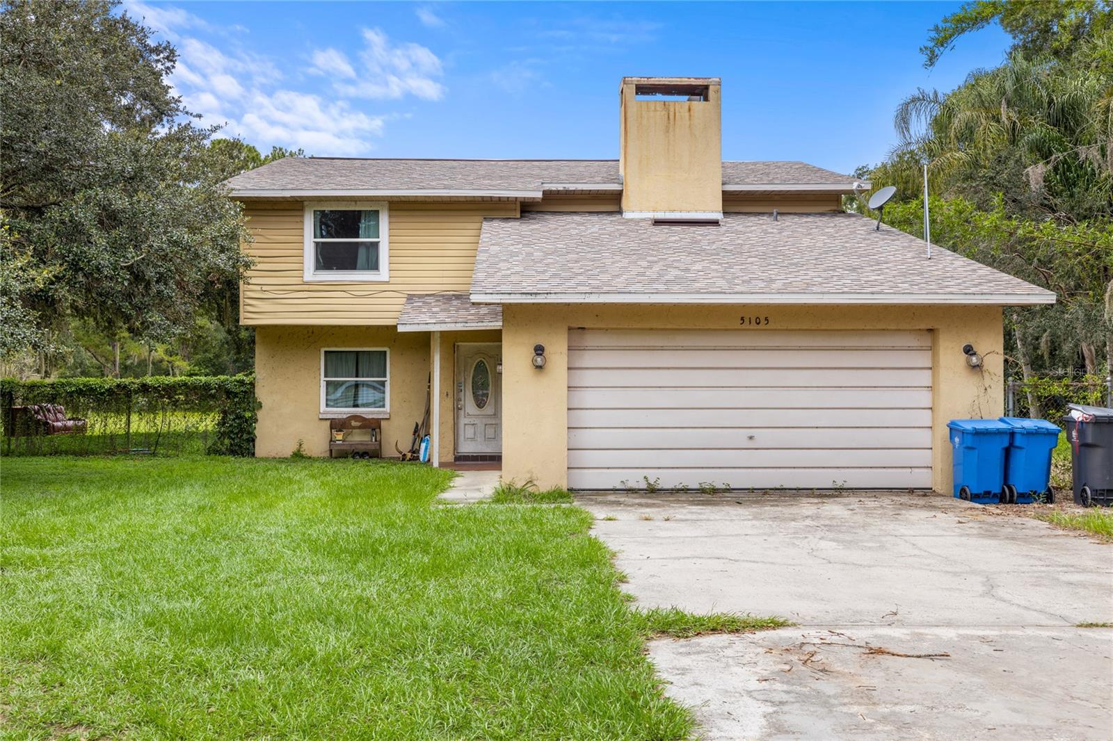 Single Family Residence in PLANT CITY, FL - Daniel Dourado