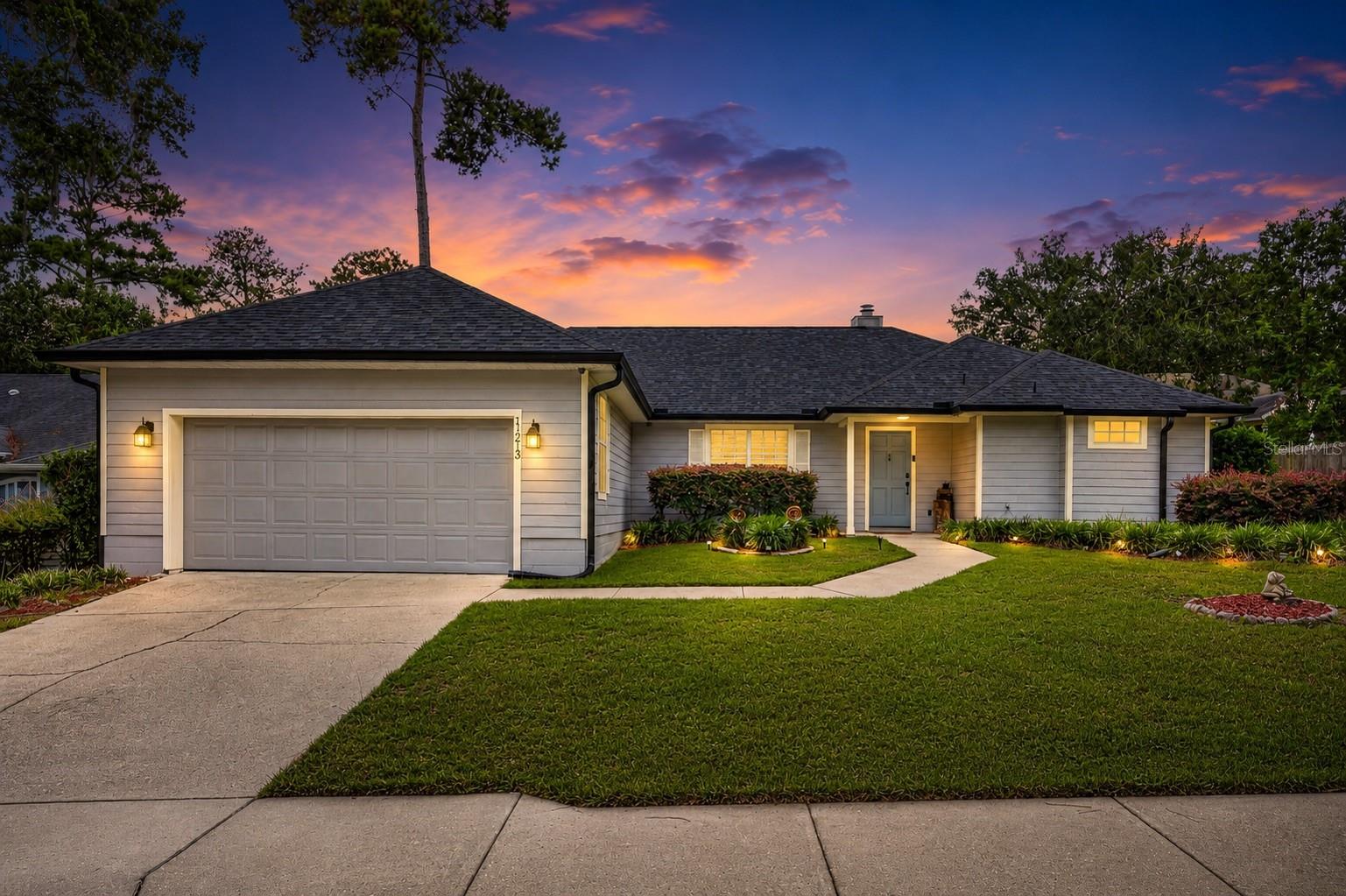 Single Family Residence in GAINESVILLE, FL - Daniel Dourado
