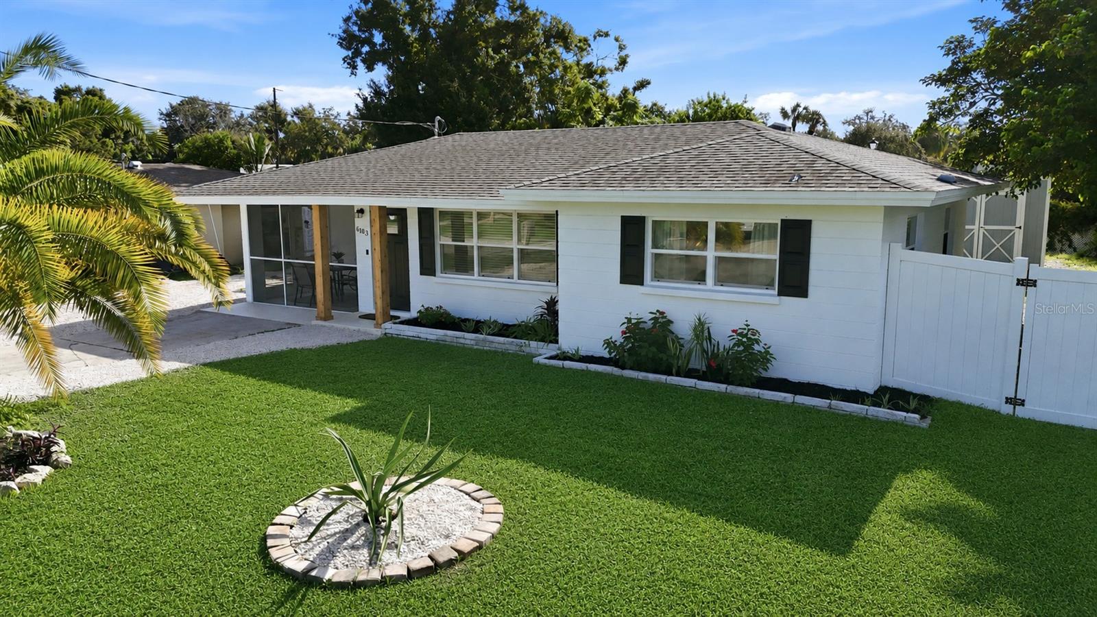 Single Family Residence em SARASOTA, FL - Daniel Dourado