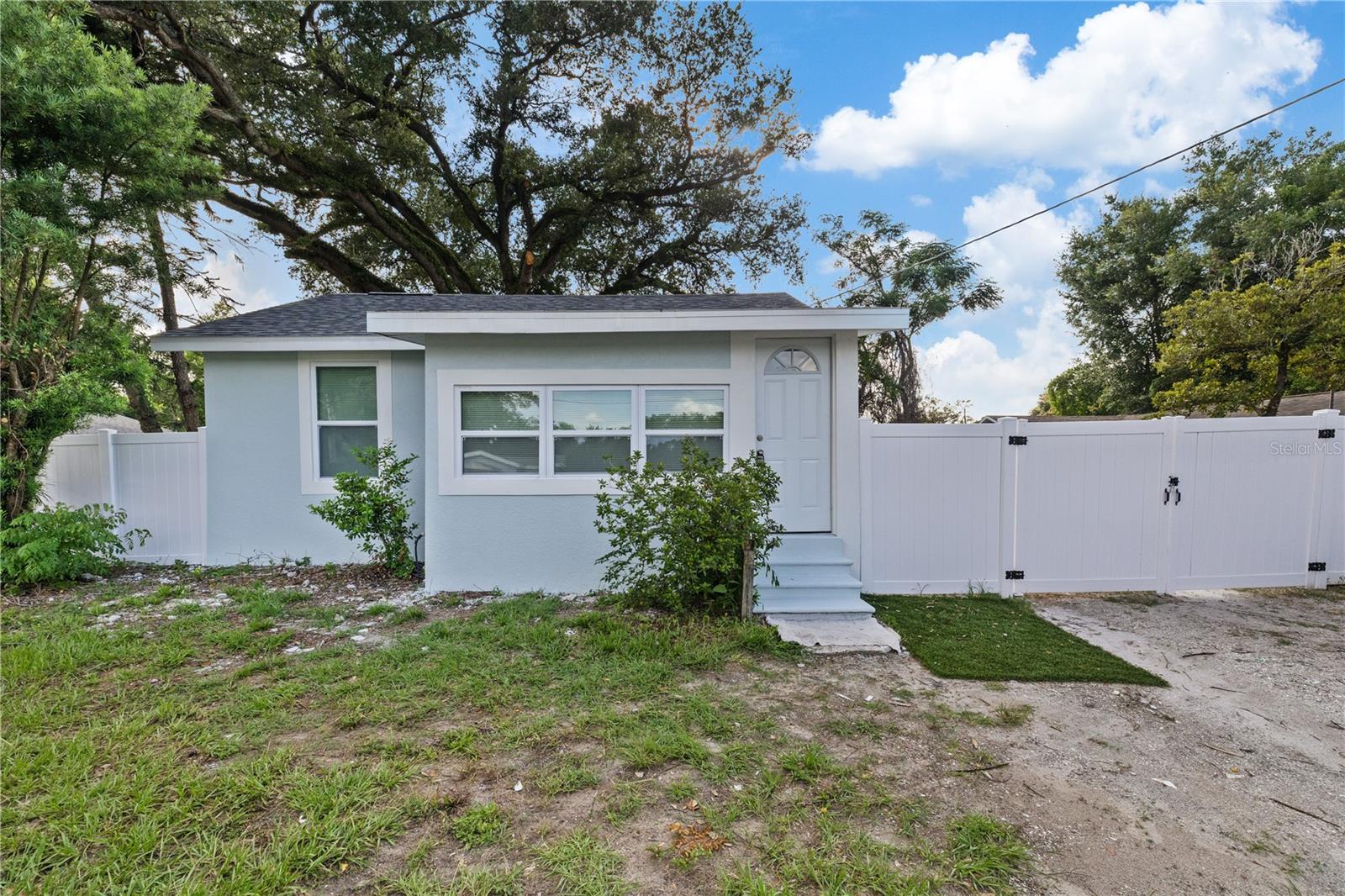 Single Family Residence in TAMPA, FL - Daniel Dourado