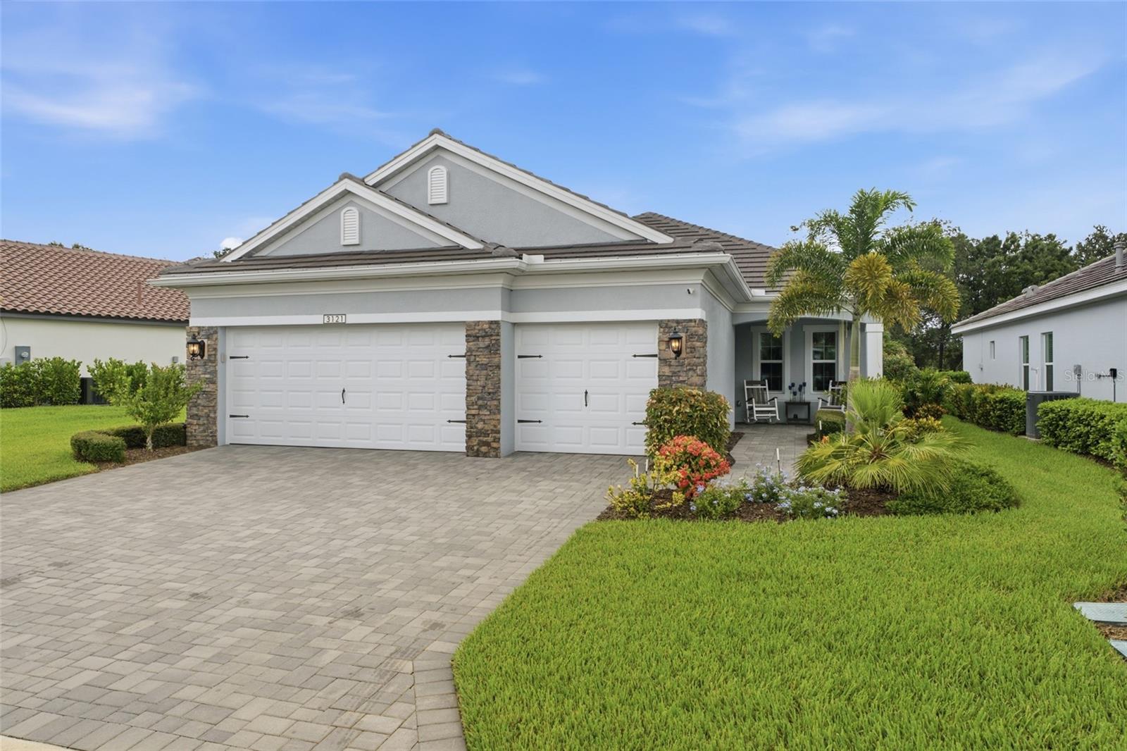 Single Family Residence em FORT MYERS, FL - Daniel Dourado