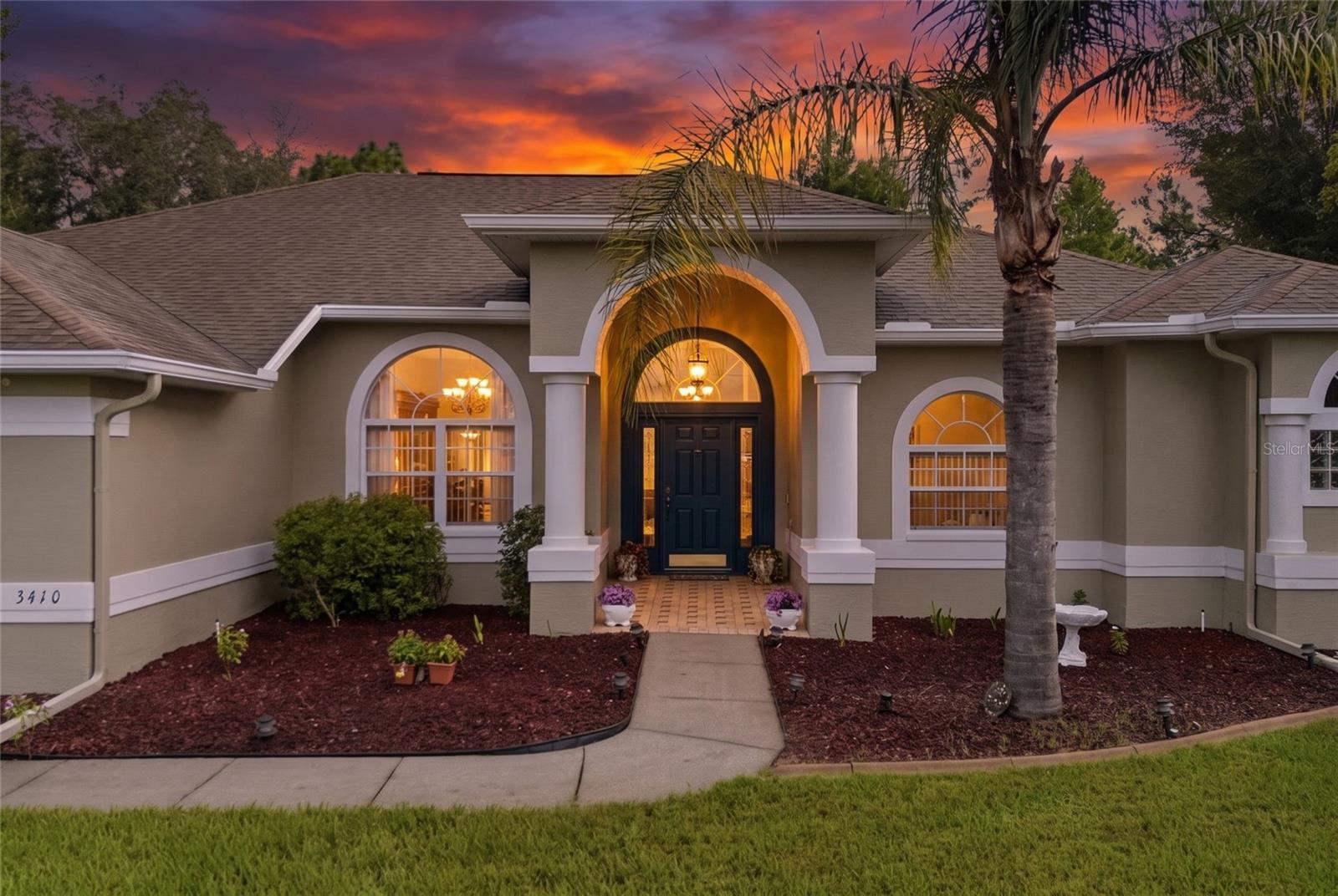 Single Family Residence in SPRING HILL, FL - Daniel Dourado