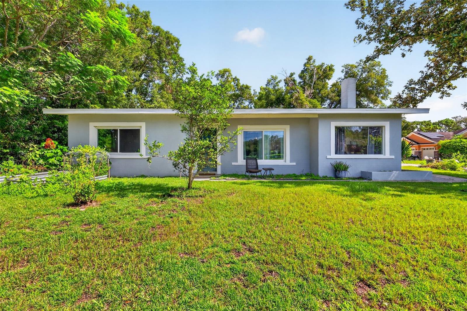 Single Family Residence in LONGWOOD, FL - Daniel Dourado