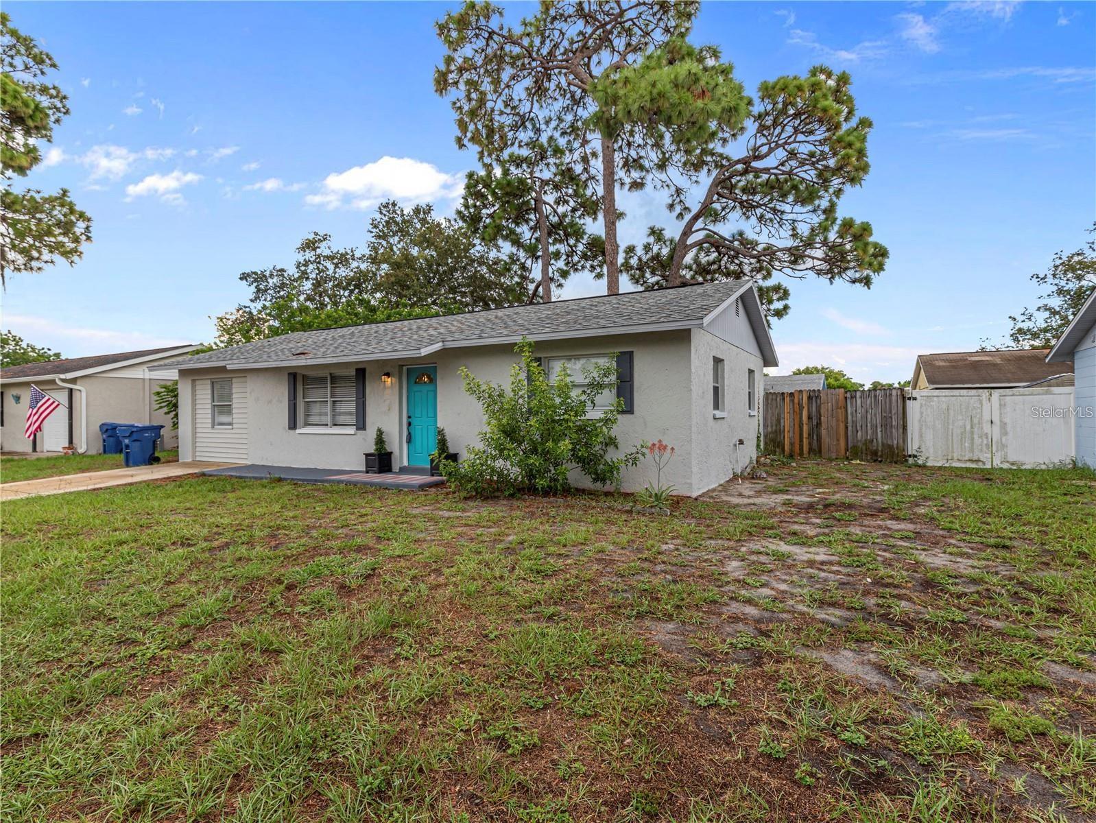 Single Family Residence em HOLIDAY, FL - Daniel Dourado