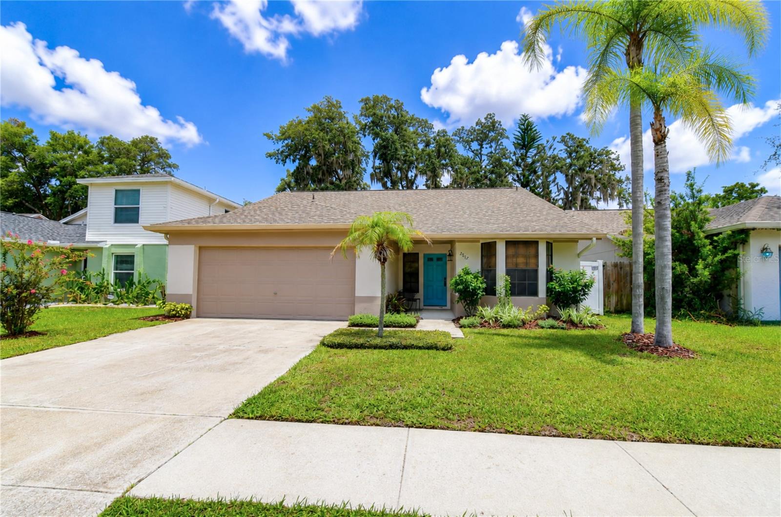 Single Family Residence in VALRICO, FL - Daniel Dourado