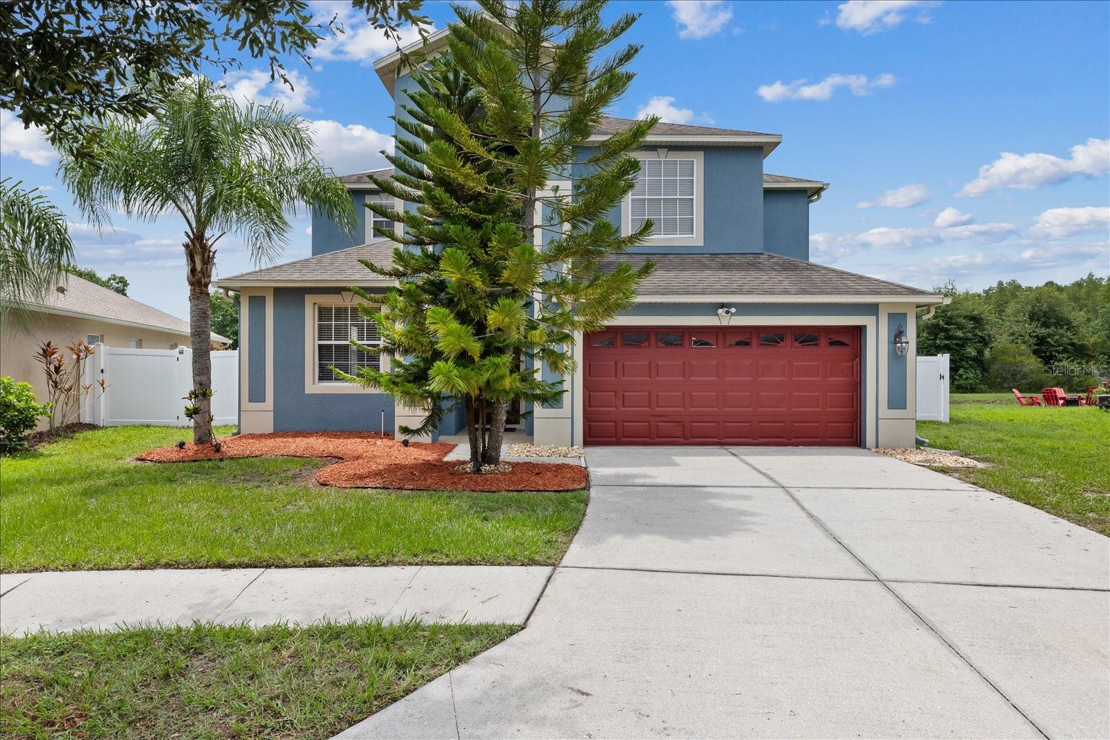 Single Family Residence in LAND O LAKES, FL - Daniel Dourado