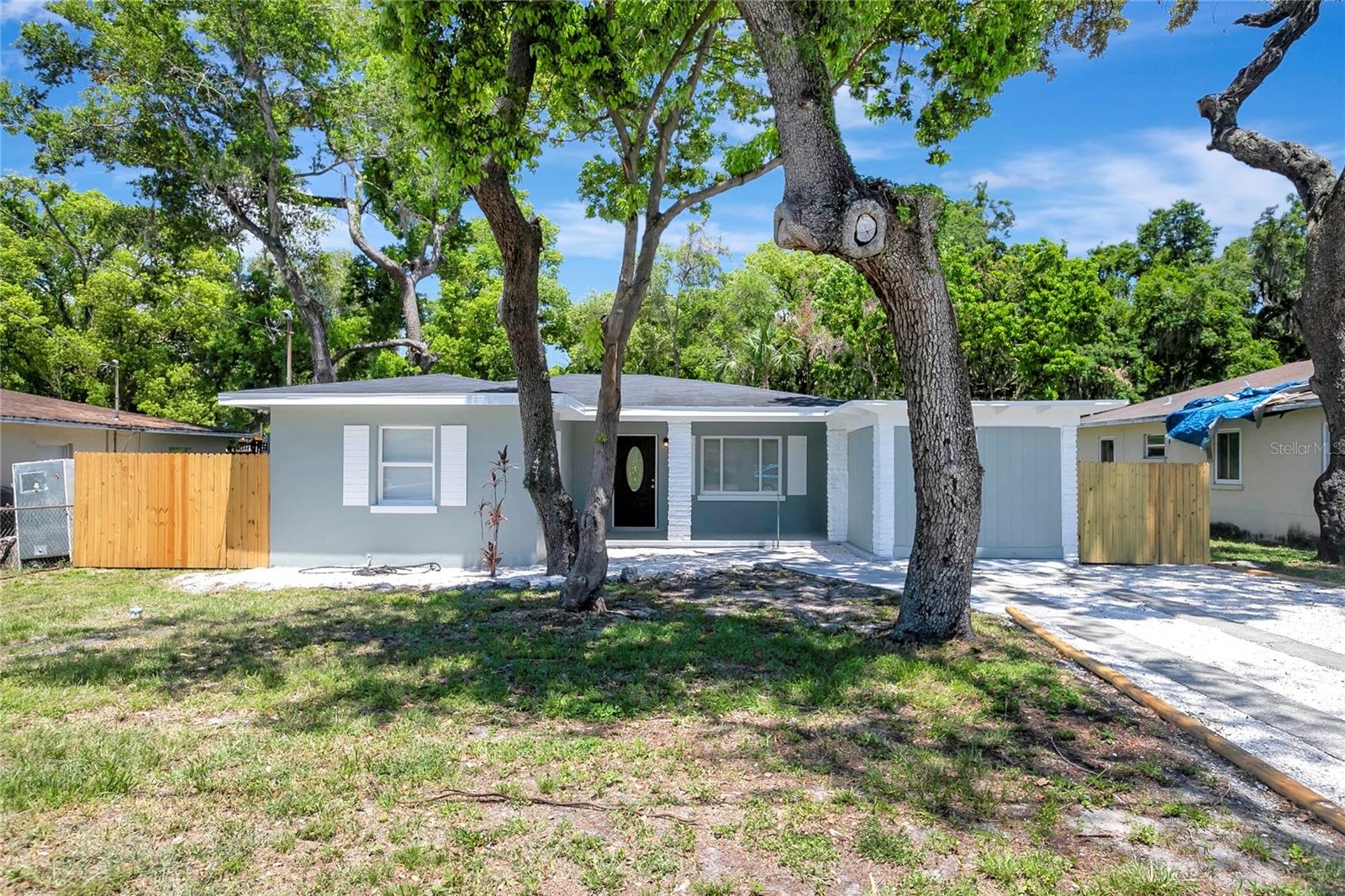 Single Family Residence in TAMPA, FL - Daniel Dourado