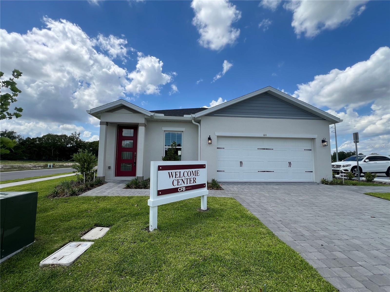 Single Family Residence in ORLANDO, FL - Daniel Dourado