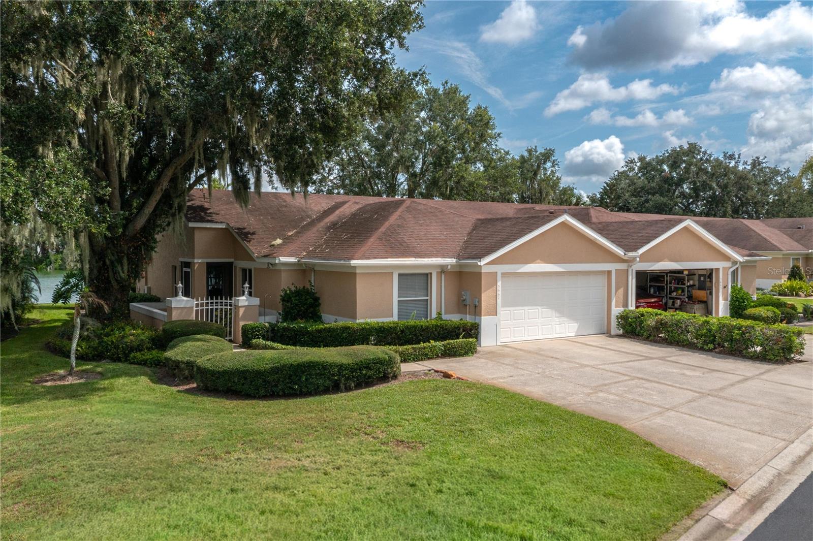 Single Family Residence in MULBERRY, FL - Daniel Dourado