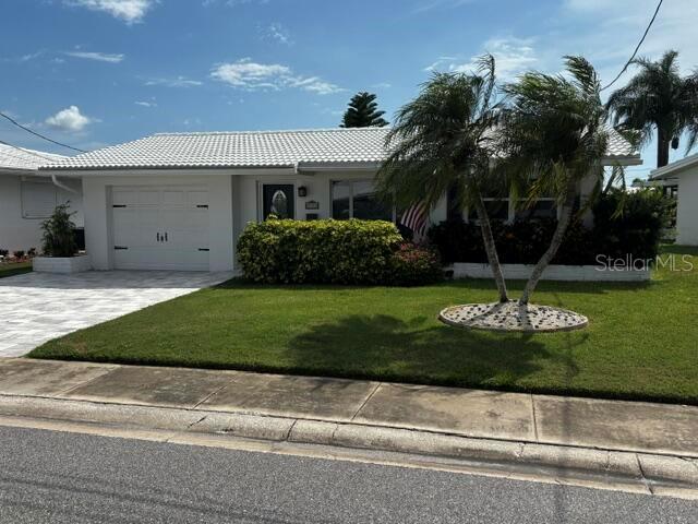 Single Family Residence em PINELLAS PARK, FL - Daniel Dourado