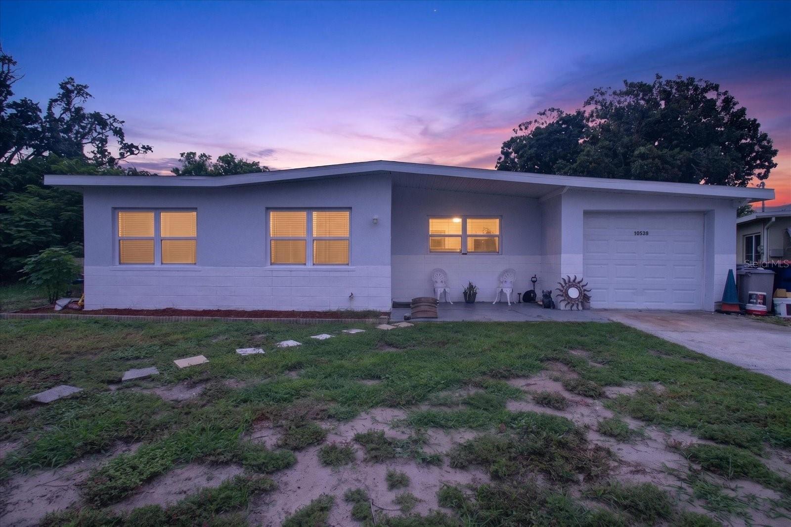 Single Family Residence em PORT RICHEY, FL - Daniel Dourado
