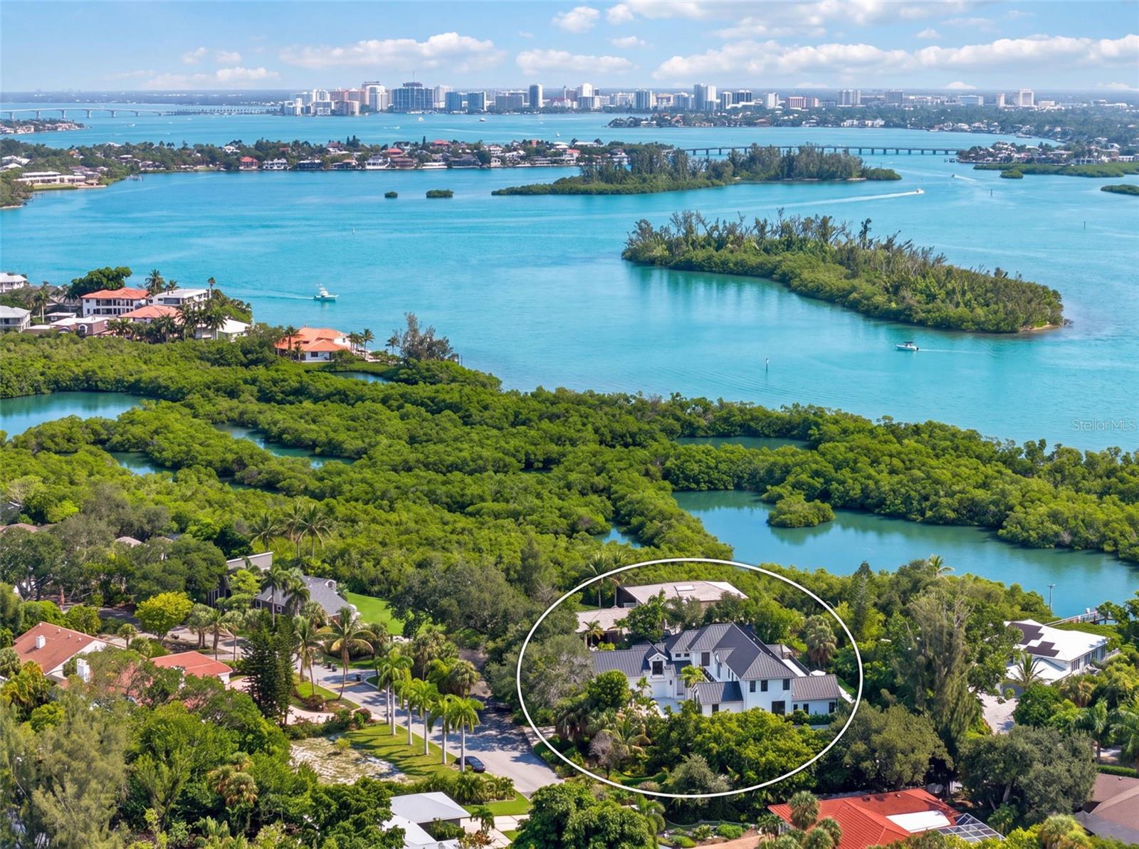 Single Family Residence em SARASOTA, FL - Daniel Dourado
