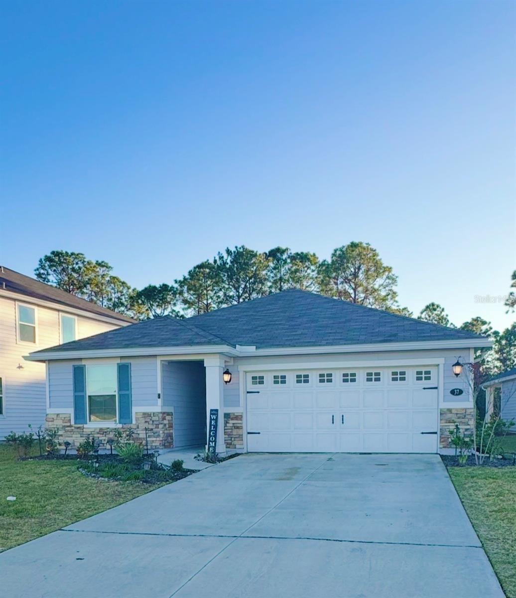 Single Family Residence in PALM COAST, FL - Daniel Dourado
