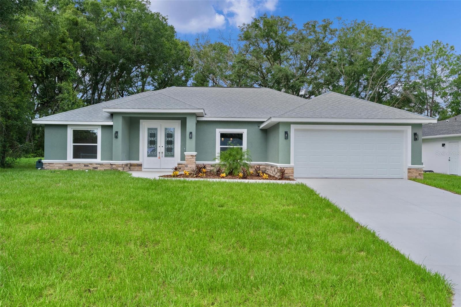 Single Family Residence em SUMMERFIELD, FL - Daniel Dourado