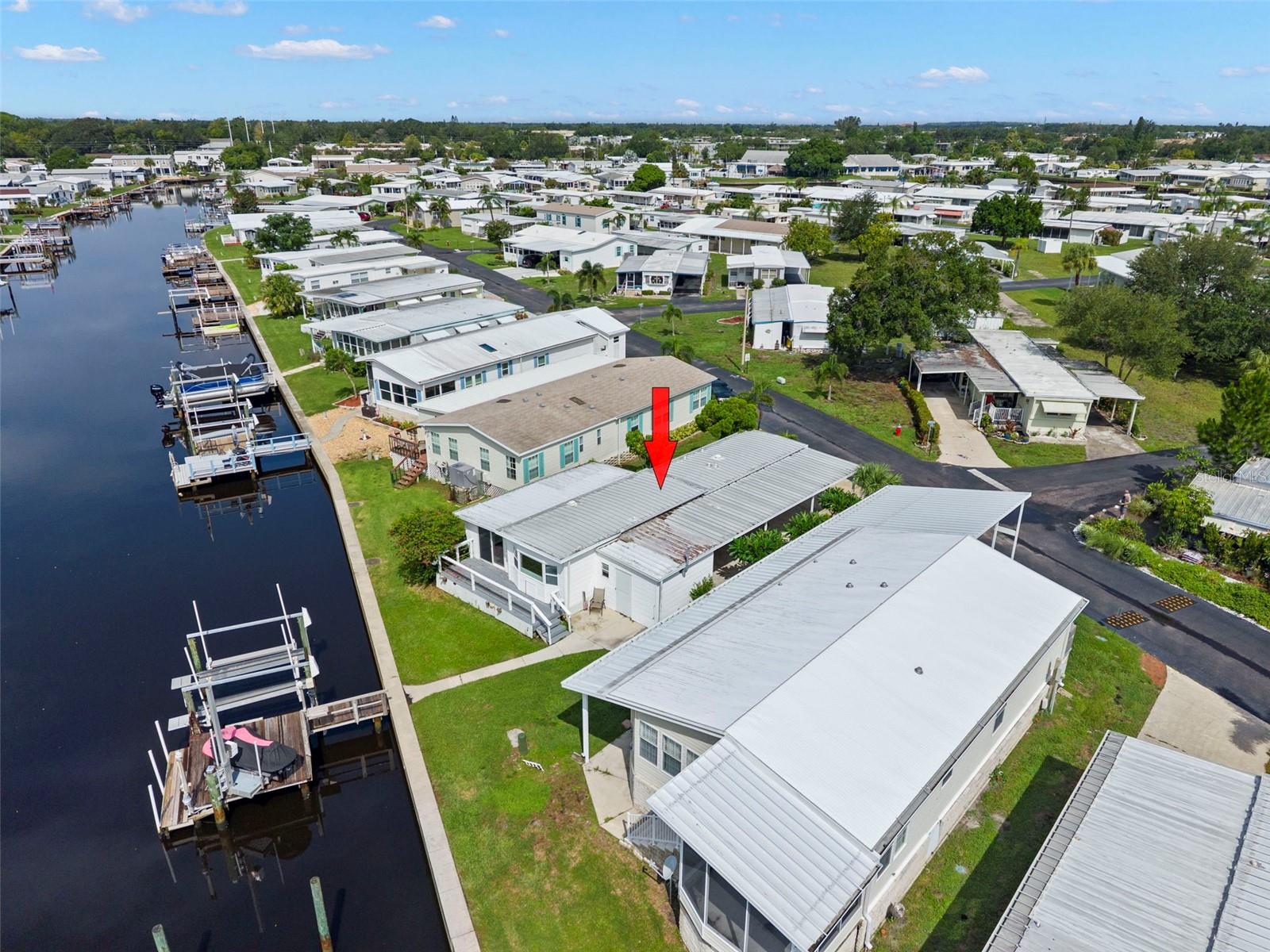 Mobile Home in ST PETERSBURG, FL - Daniel Dourado