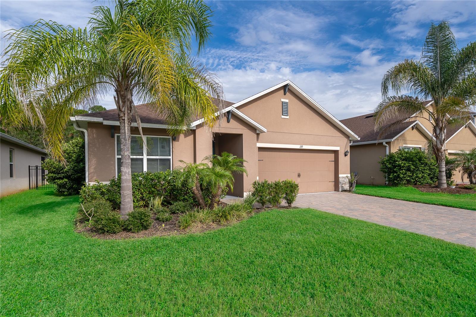 Single Family Residence em DEBARY, FL - Daniel Dourado