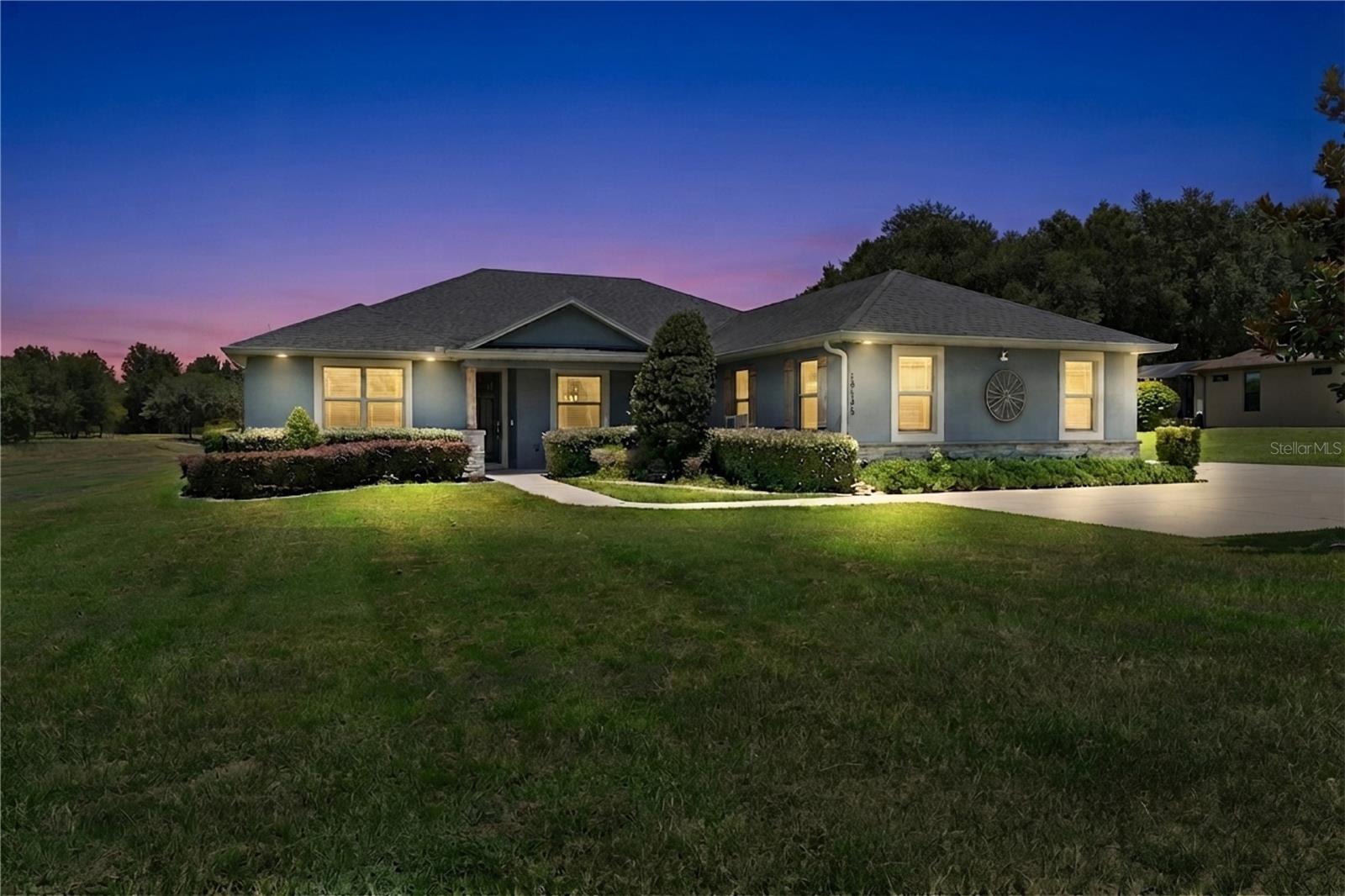 Single Family Residence in GROVELAND, FL - Daniel Dourado