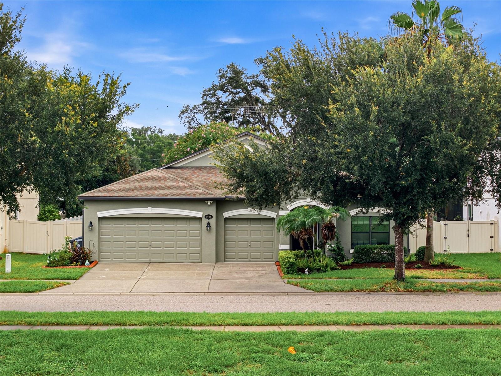 Single Family Residence em BRANDON, FL - Daniel Dourado