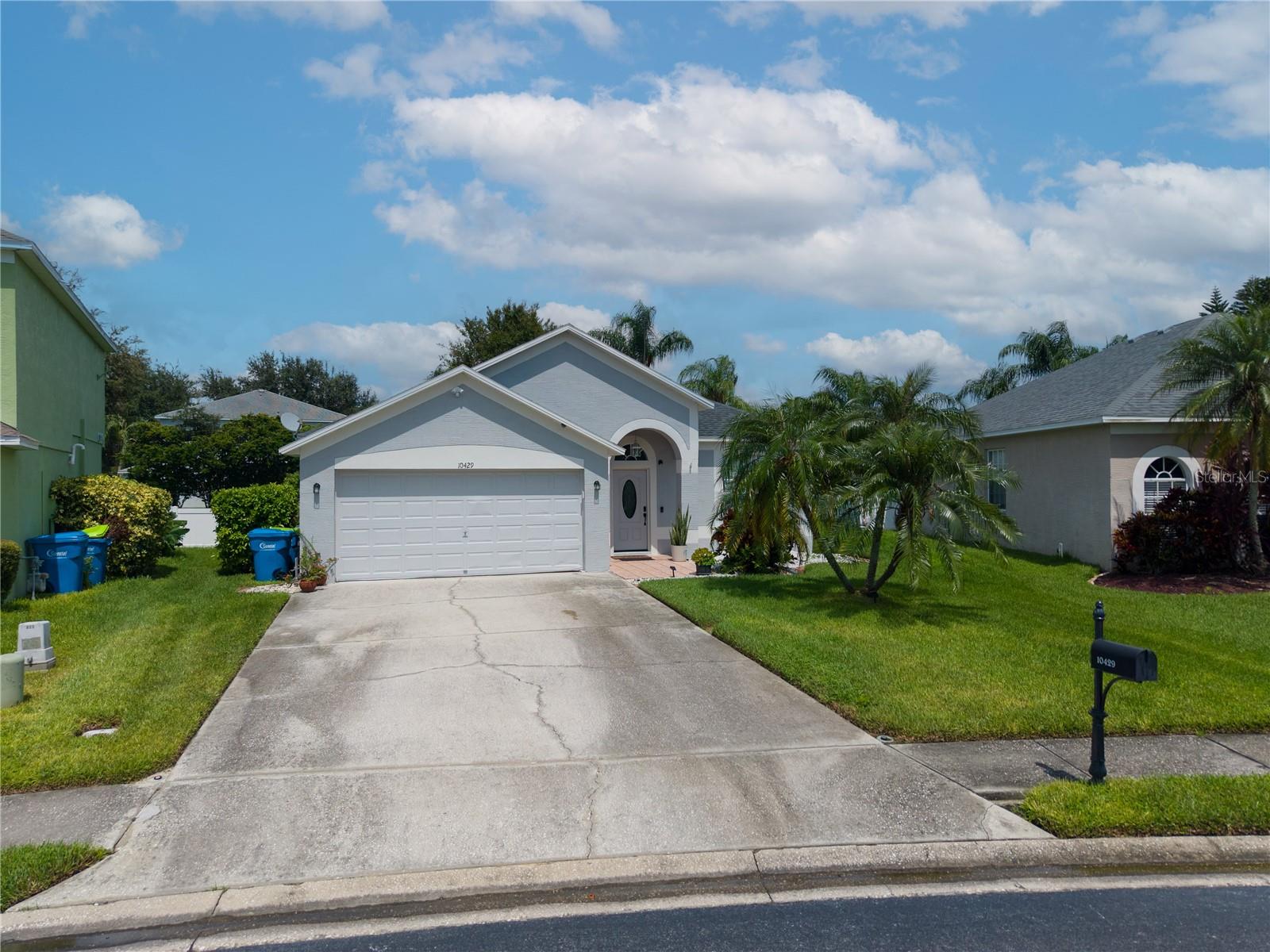 Single Family Residence in TRINITY, FL - Daniel Dourado