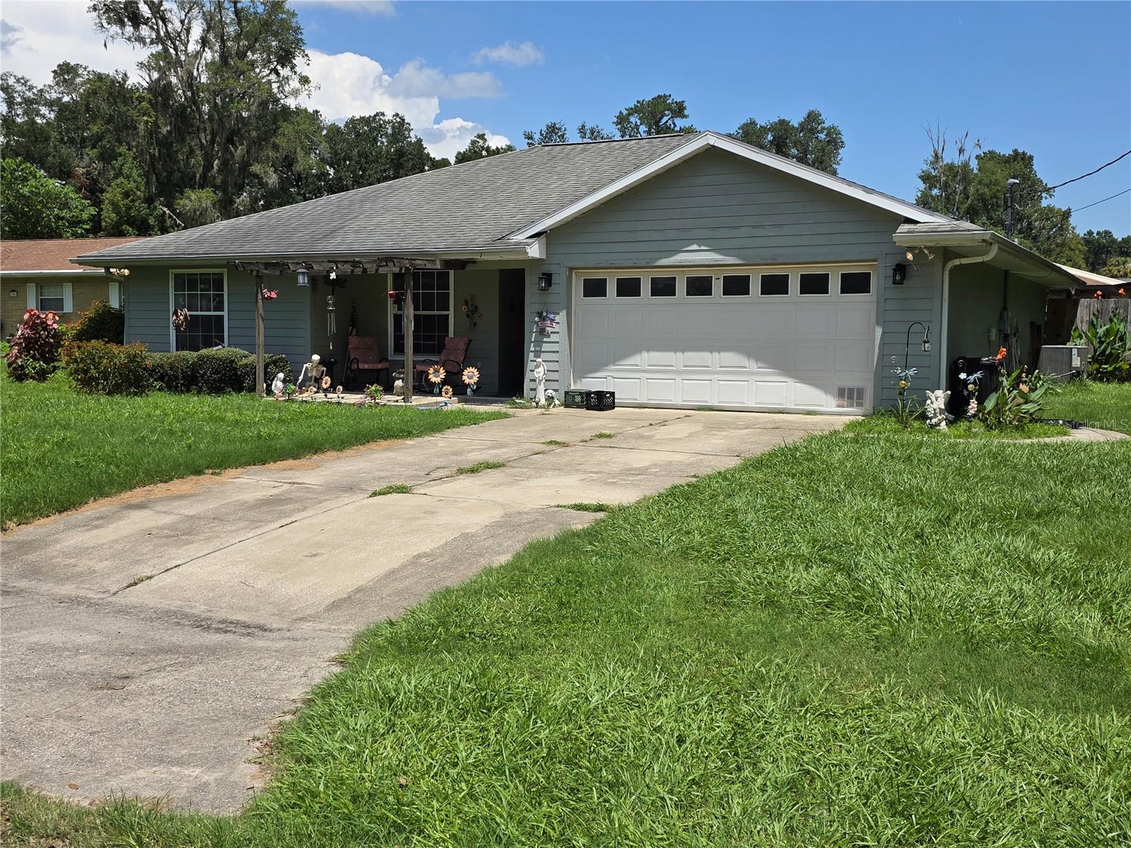 Single Family Residence em BELLEVIEW, FL - Daniel Dourado