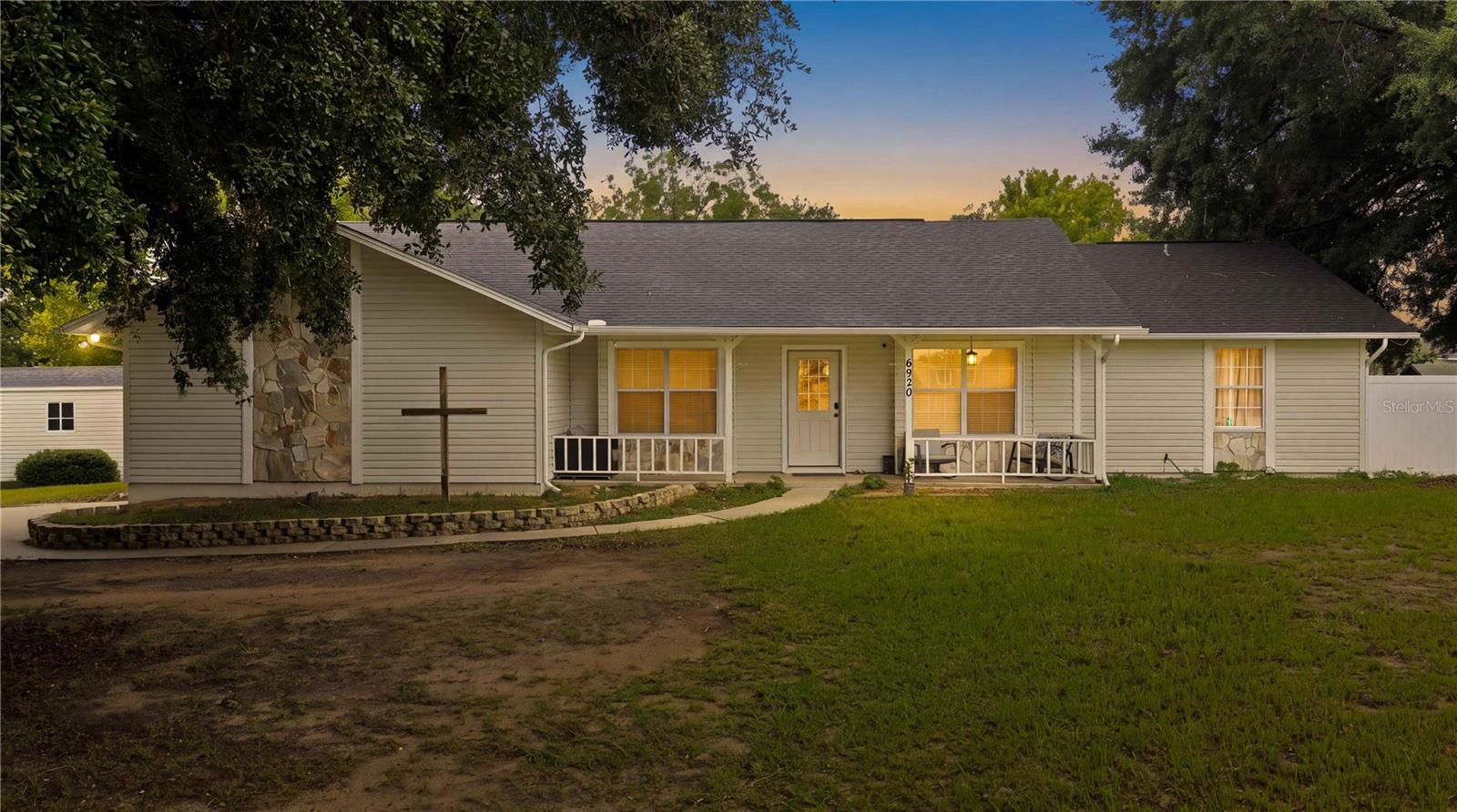 Single Family Residence in OCALA, FL - Daniel Dourado