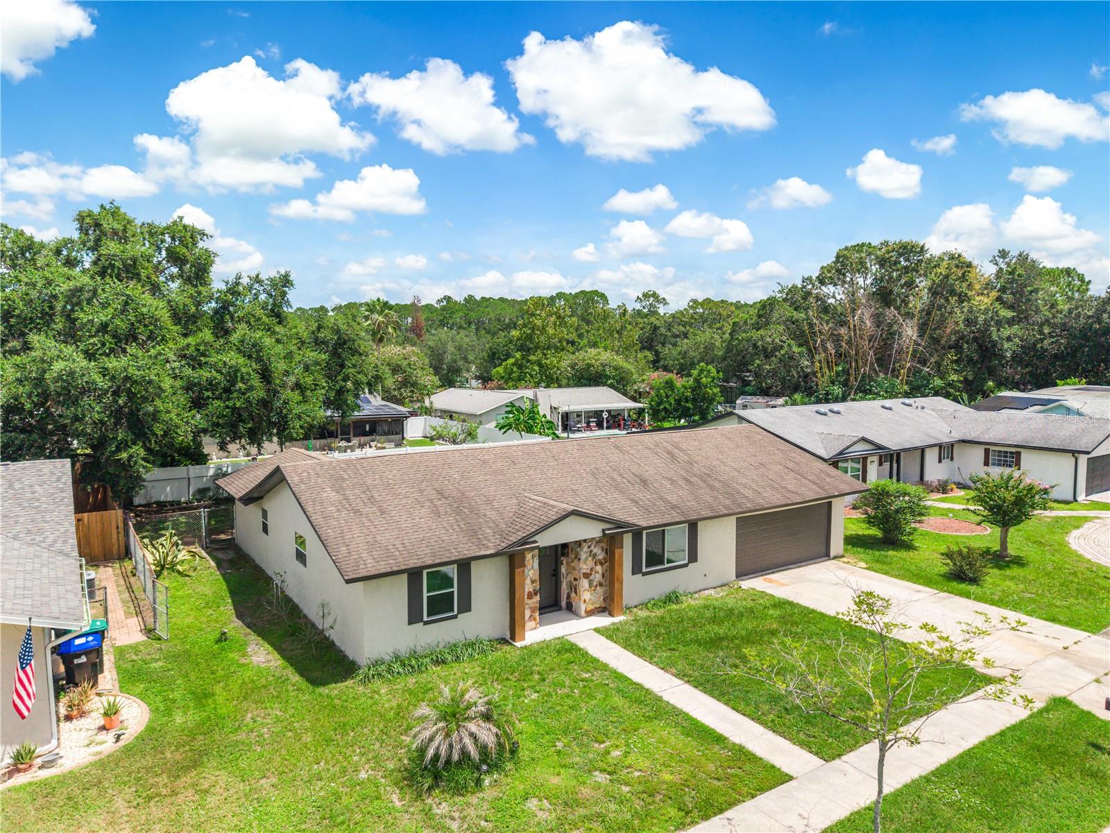 Single Family Residence in ORLANDO, FL - Daniel Dourado