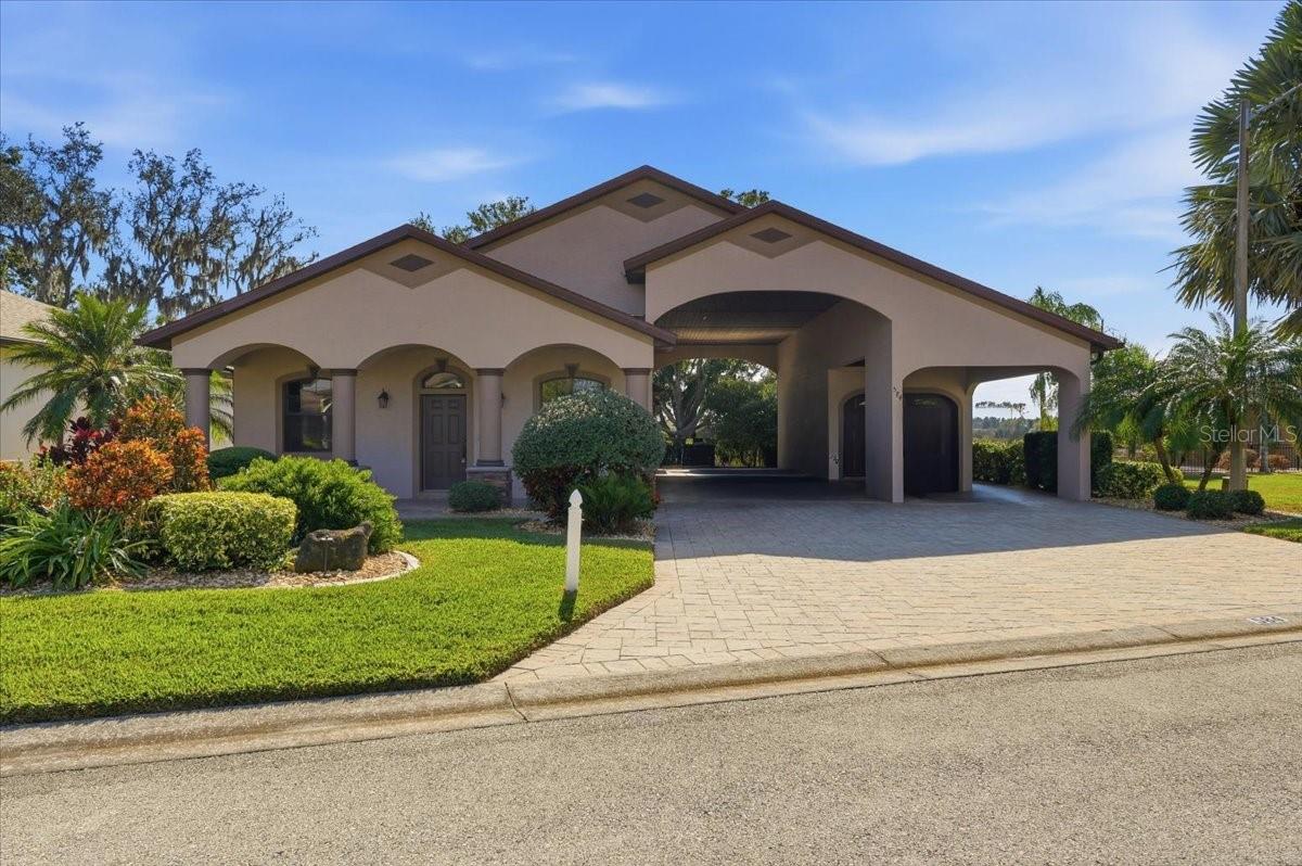 Single Family Residence em POLK CITY, FL - Daniel Dourado