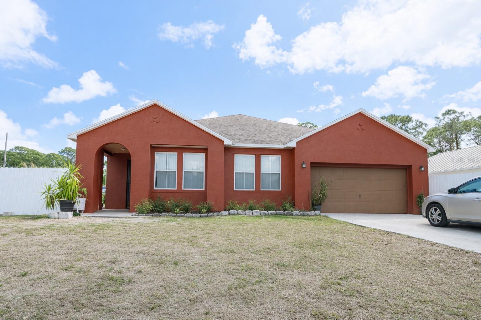 Single Family Residence em PALM BAY, FL - Daniel Dourado