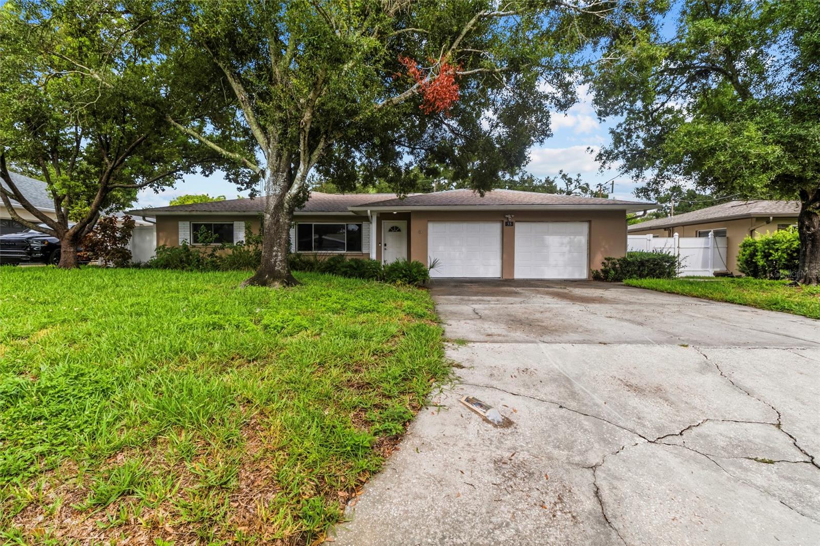 Single Family Residence in LARGO, FL - Daniel Dourado