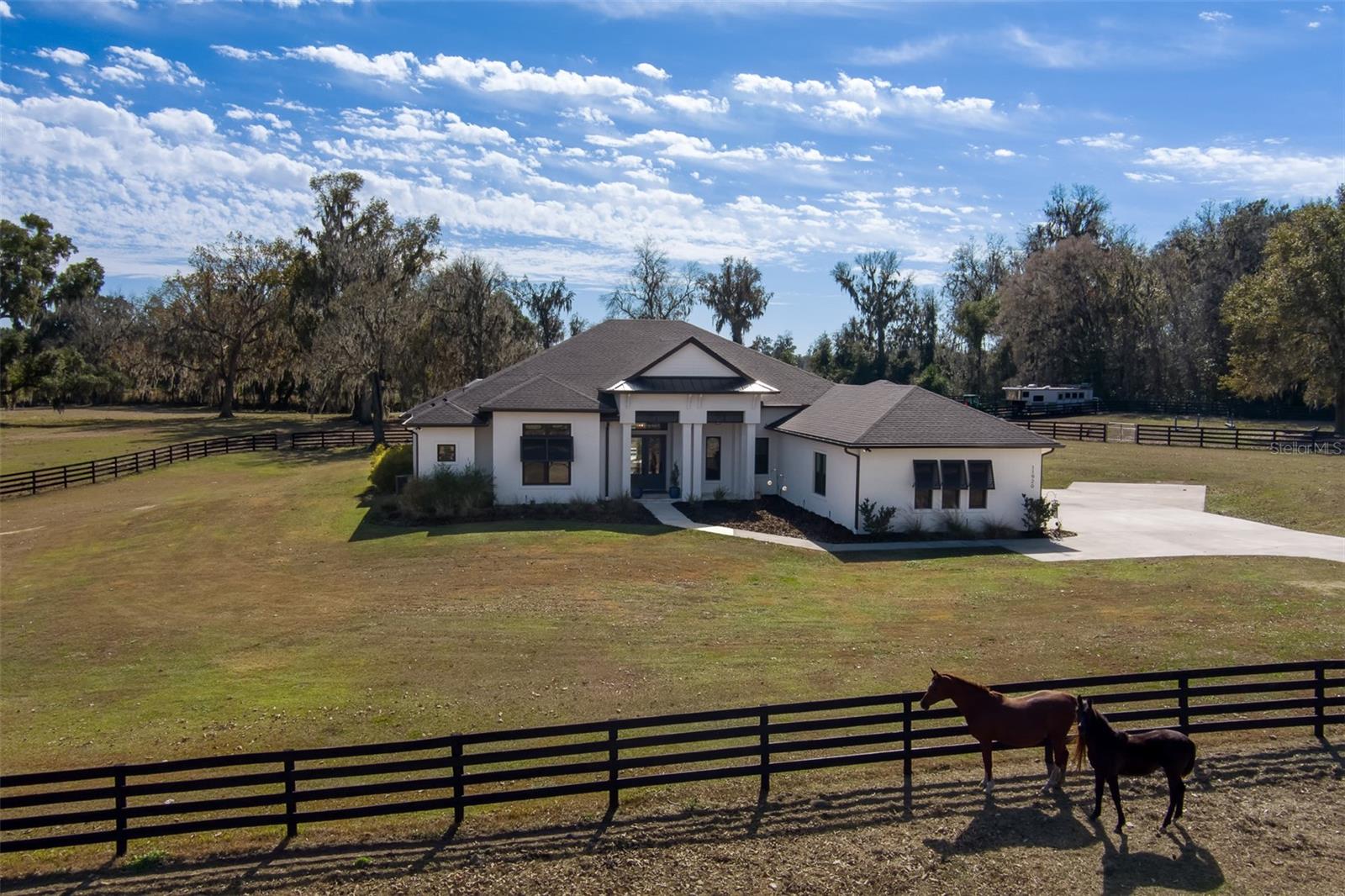 Single Family Residence in OCALA, FL - Daniel Dourado