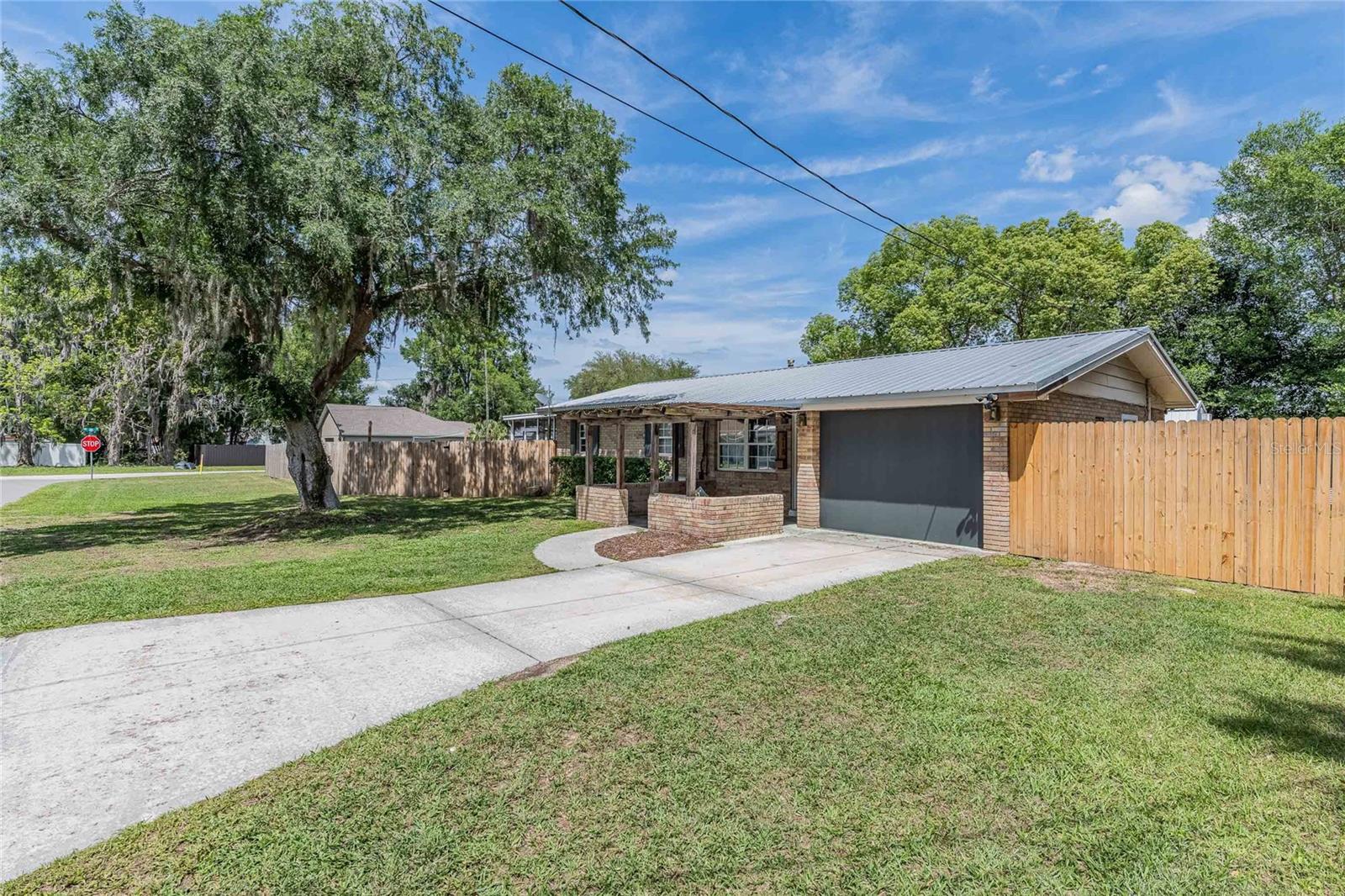 Single Family Residence em FORT MEADE, FL - Daniel Dourado