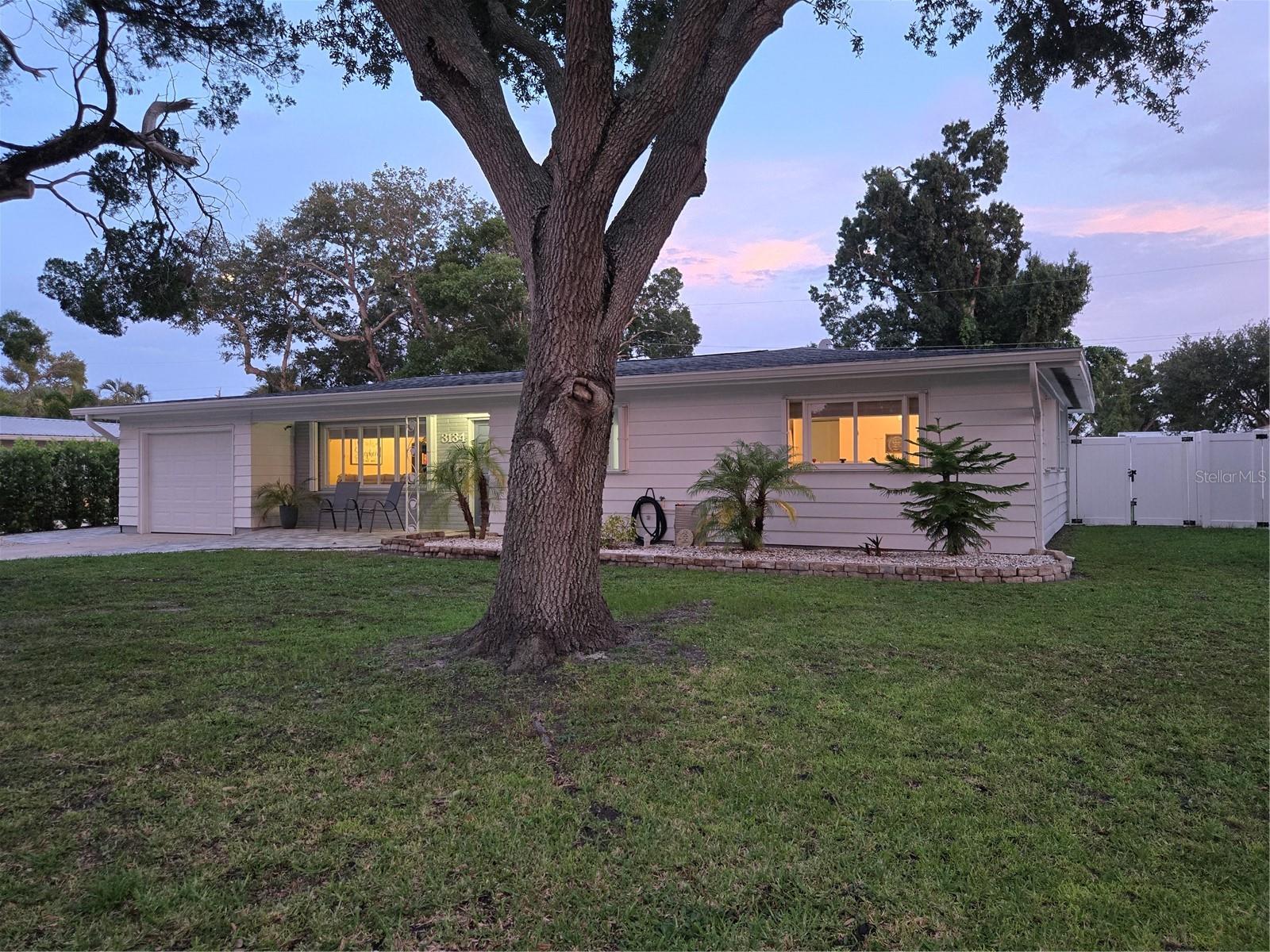 Single Family Residence em SARASOTA, FL - Daniel Dourado