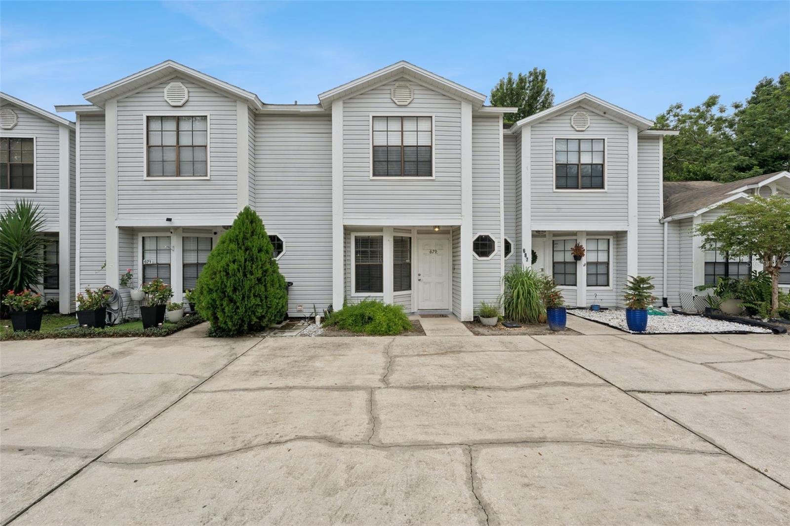 Townhouse in ALTAMONTE SPRINGS, FL - Daniel Dourado