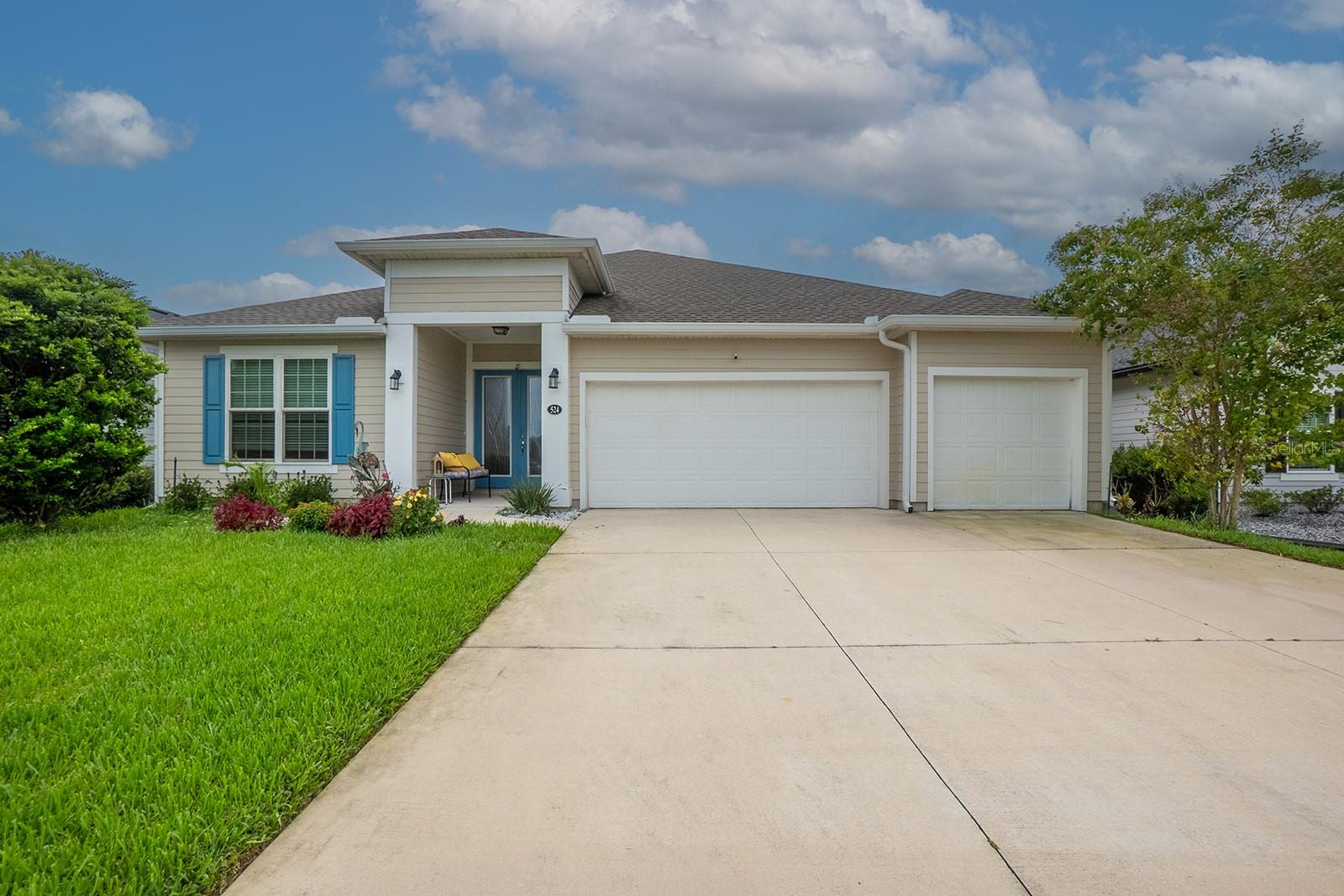 Single Family Residence in PALM COAST, FL - Daniel Dourado