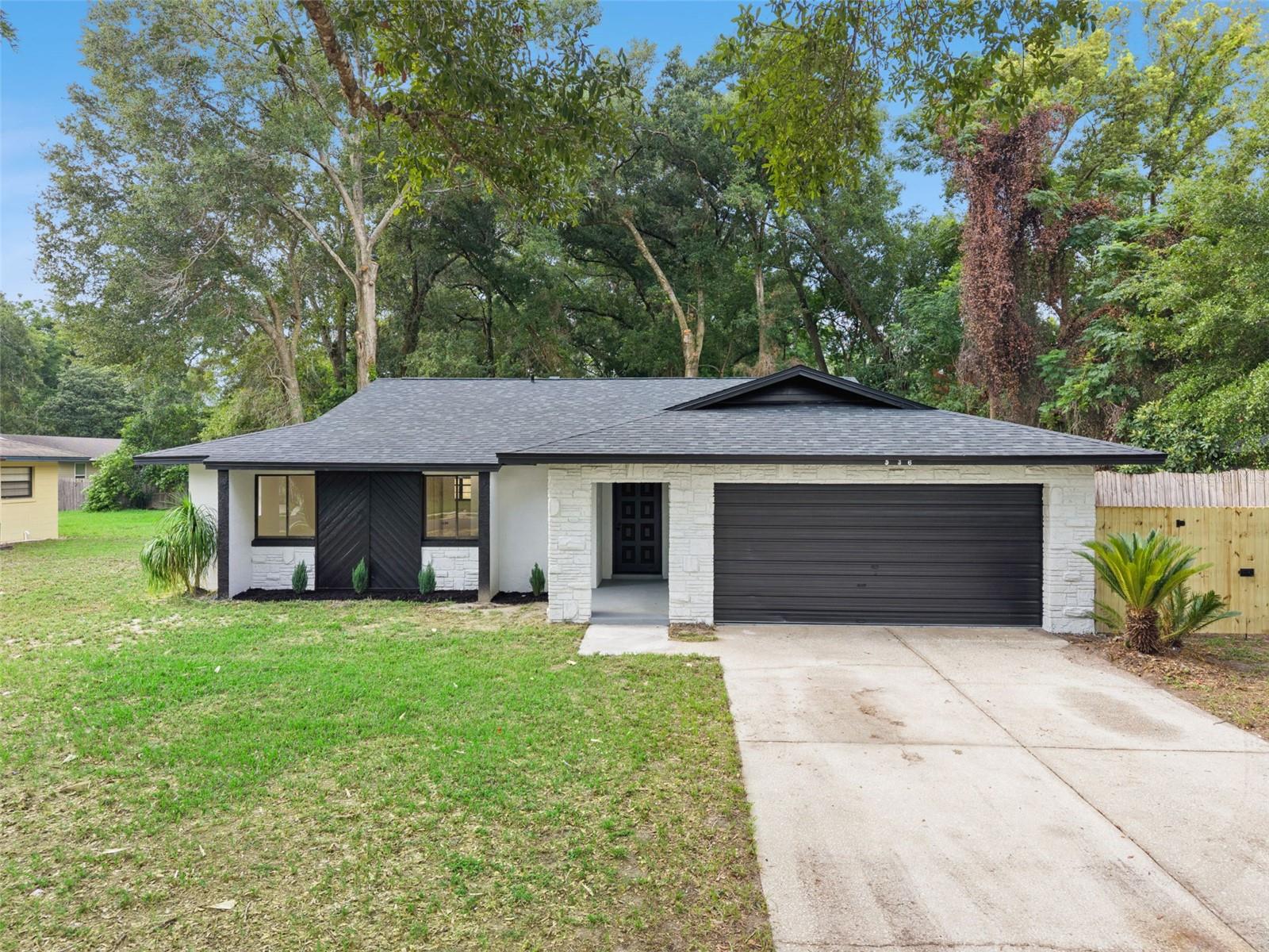 Single Family Residence em APOPKA, FL - Daniel Dourado