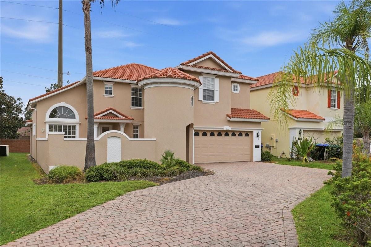 Single Family Residence in WINDERMERE, FL - Daniel Dourado