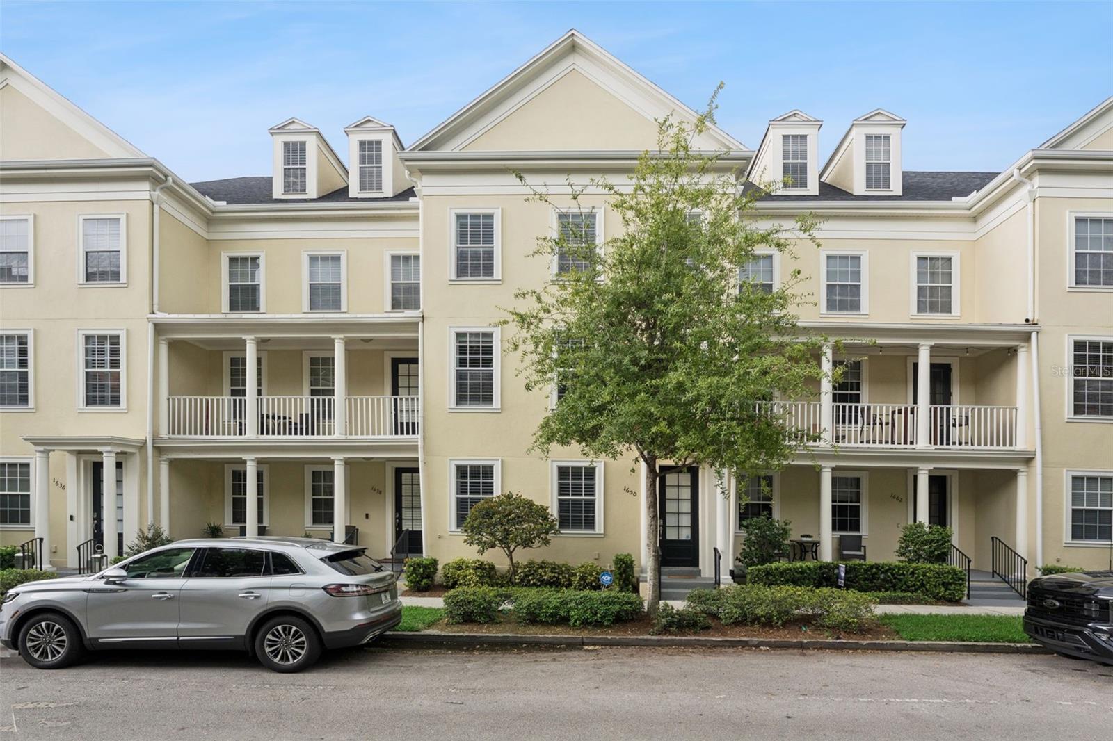 Townhouse in ORLANDO, FL - Daniel Dourado
