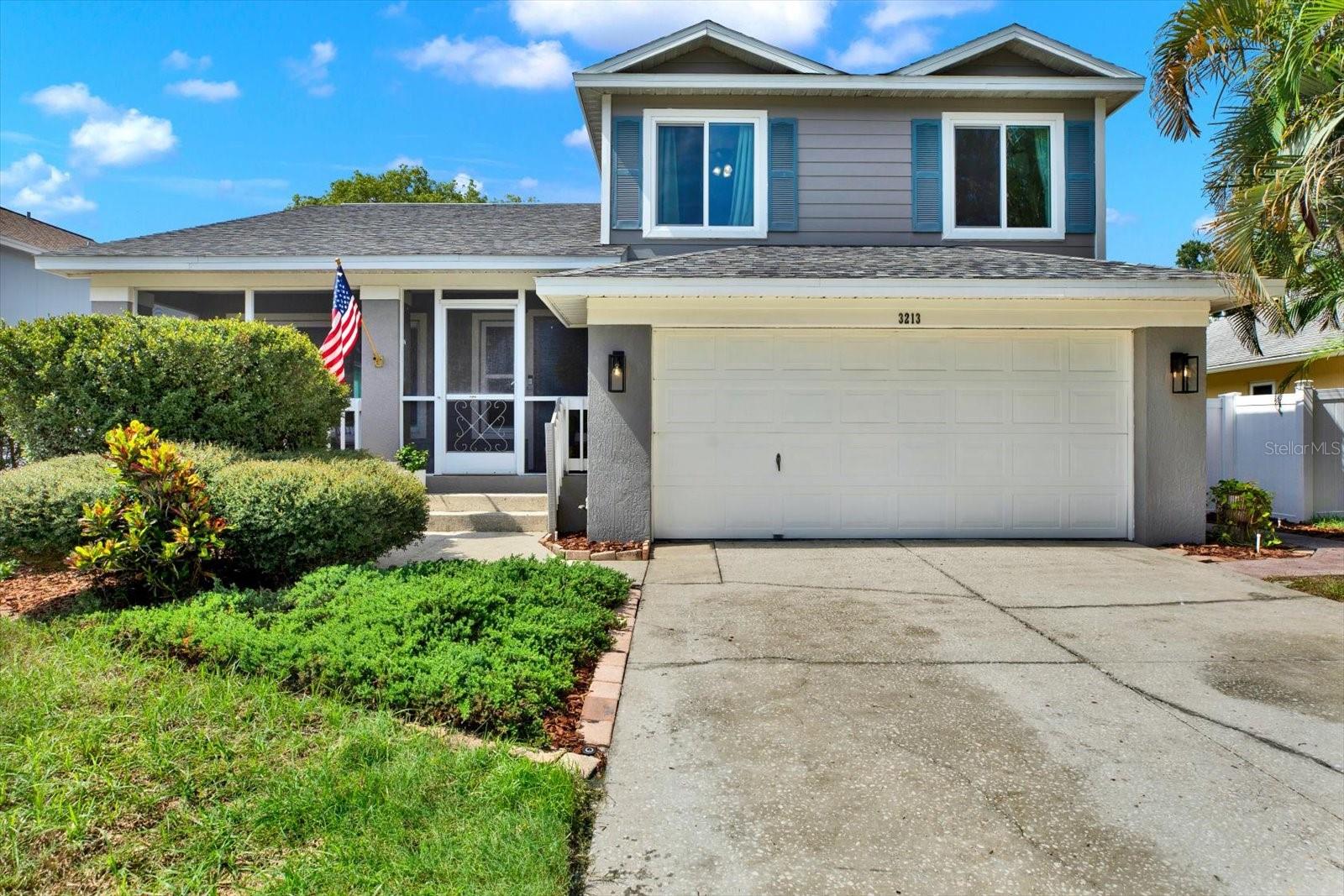 Single Family Residence in PALM HARBOR, FL - Daniel Dourado