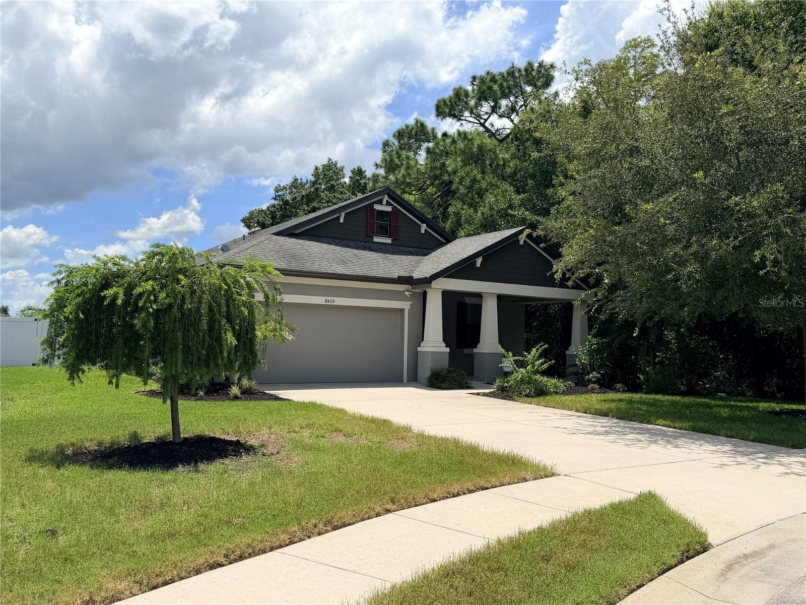 Single Family Residence in LAND O LAKES, FL - Daniel Dourado