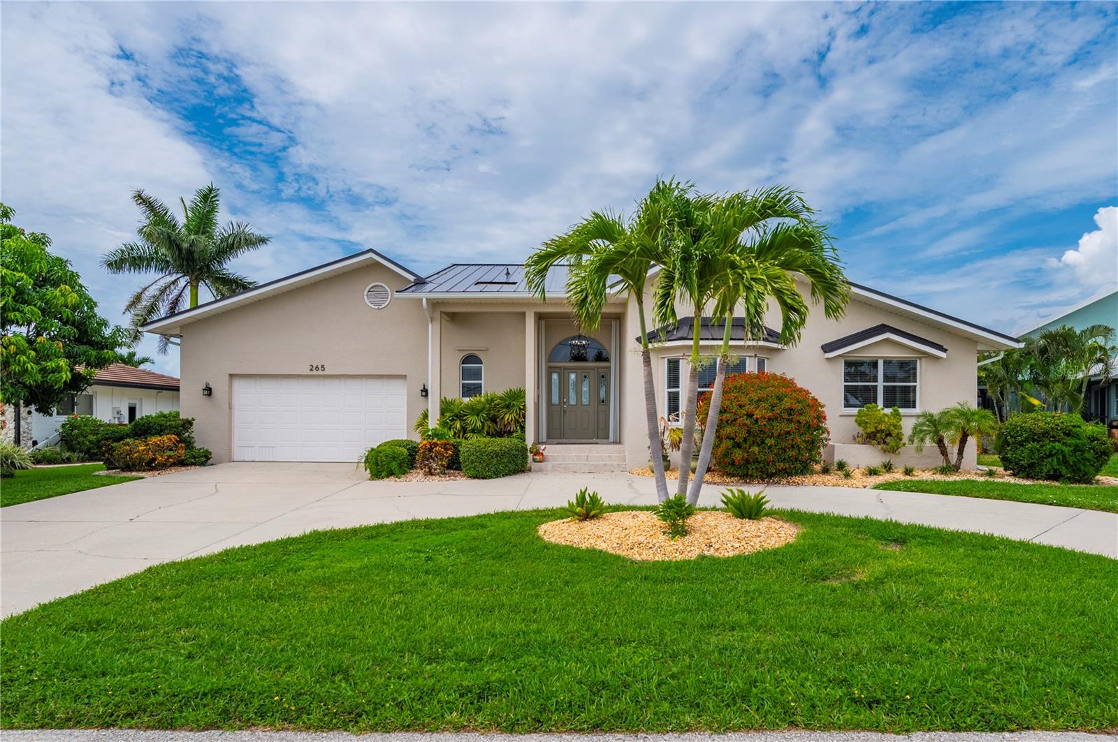 Single Family Residence em PUNTA GORDA, FL - Daniel Dourado