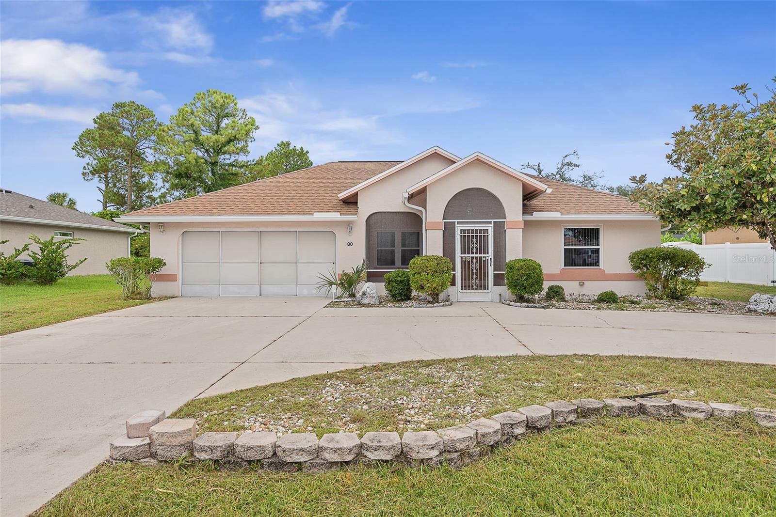 Single Family Residence in PALM COAST, FL - Daniel Dourado