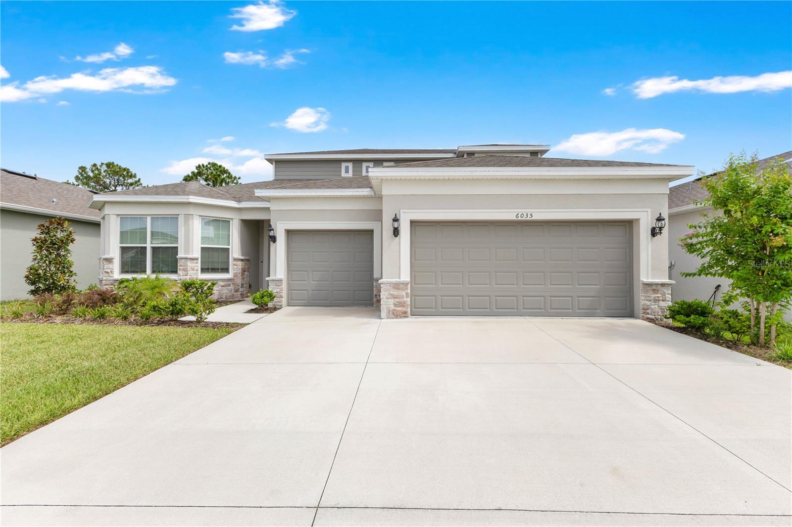 Single Family Residence in ST CLOUD, FL - Daniel Dourado