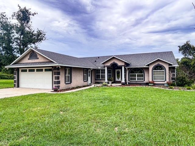 Single Family Residence em HOWEY IN THE HILLS, FL - Daniel Dourado