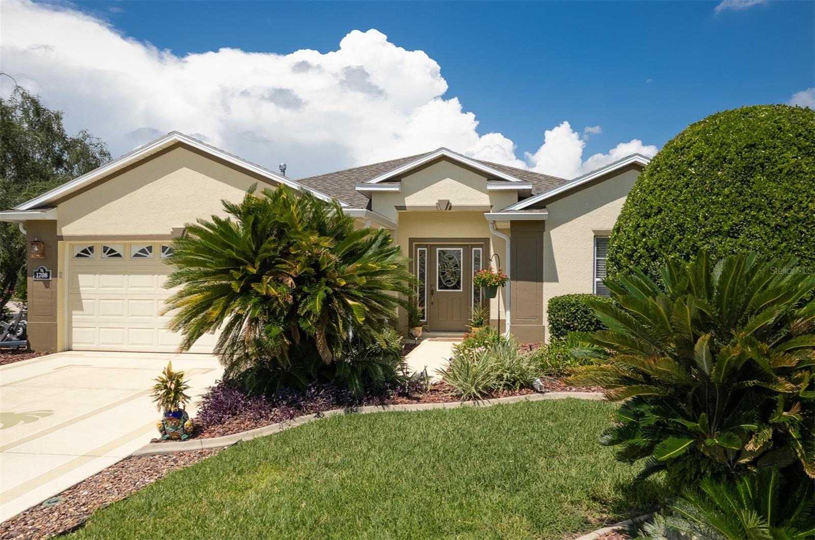 Single Family Residence in OCALA, FL - Daniel Dourado