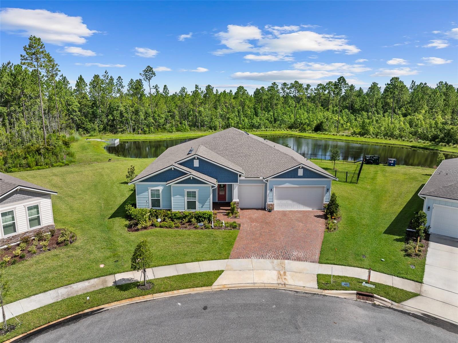 Single Family Residence in PALM COAST, FL - Daniel Dourado