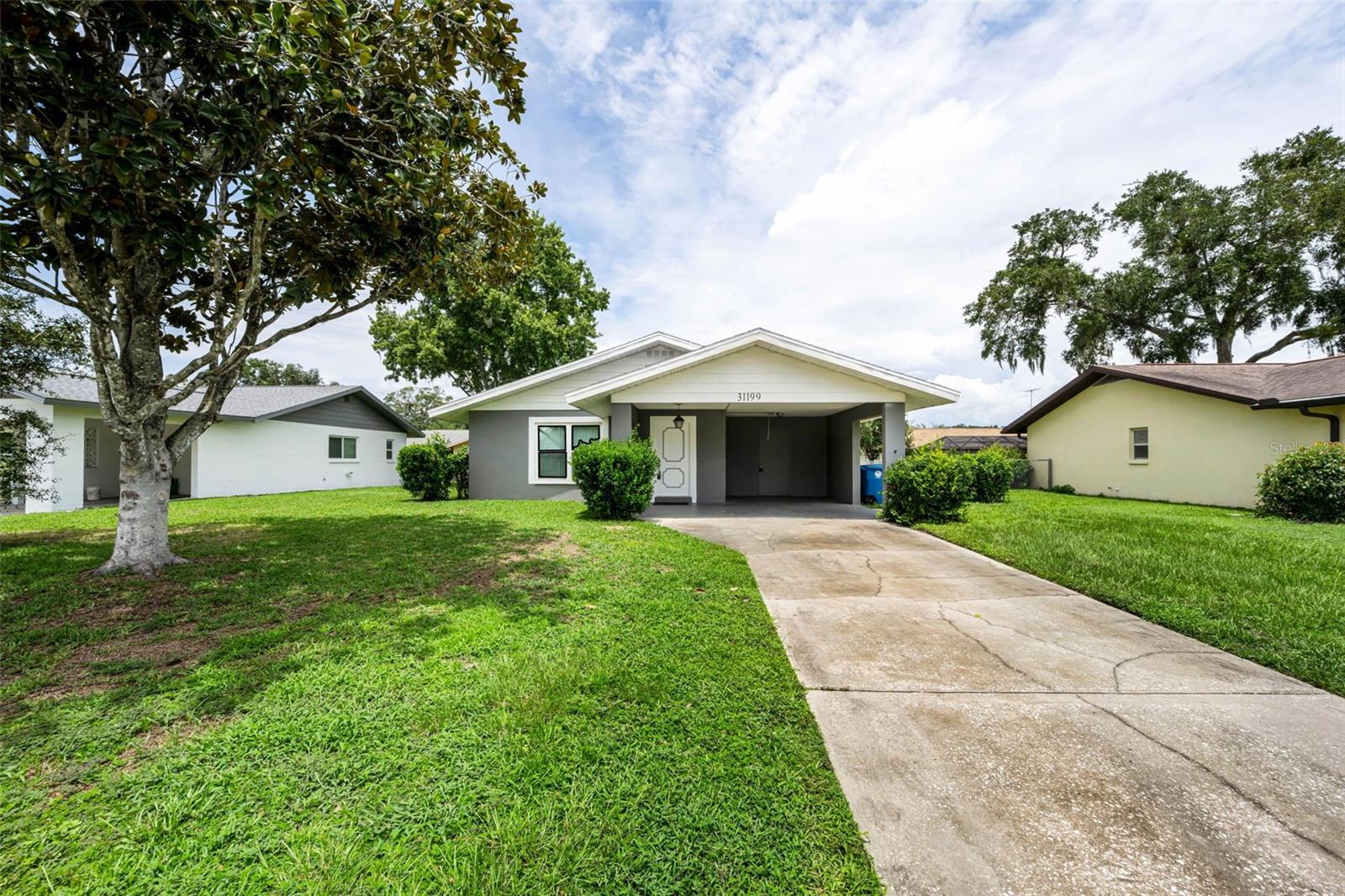 Single Family Residence in BROOKSVILLE, FL - Daniel Dourado