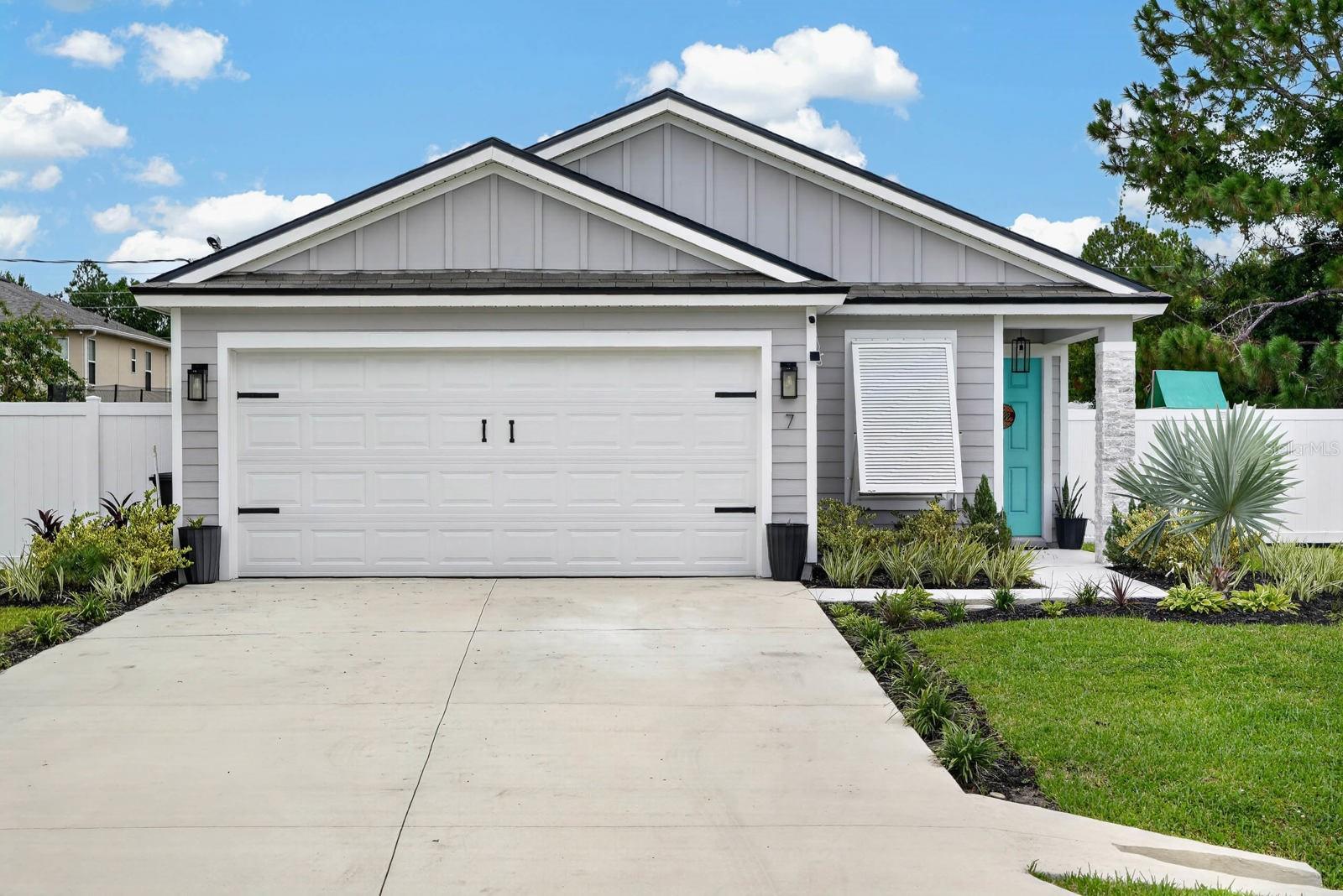 Single Family Residence in PALM COAST, FL - Daniel Dourado