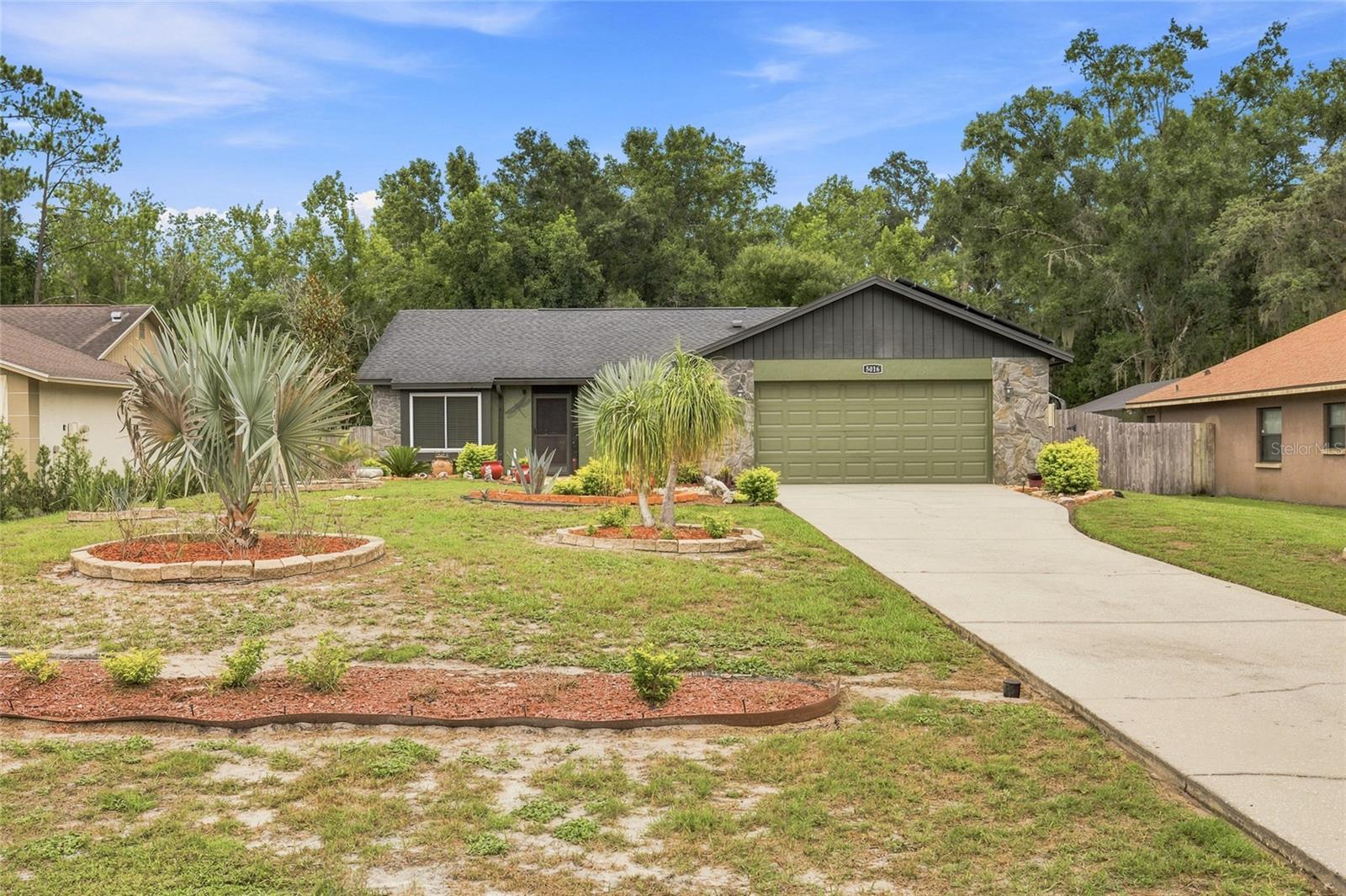 Single Family Residence in LAND O LAKES, FL - Daniel Dourado