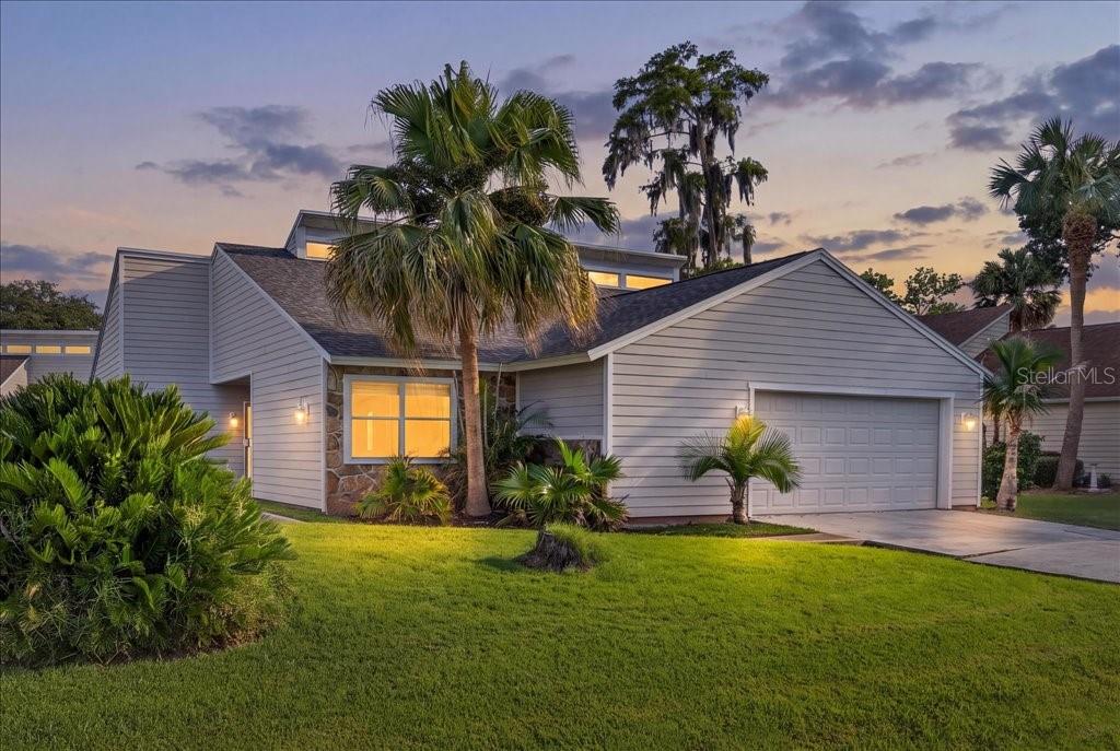 Single Family Residence in DAYTONA BEACH, FL - Daniel Dourado