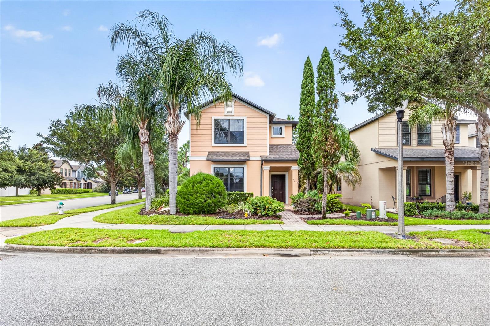 Single Family Residence in WINDERMERE, FL - Daniel Dourado